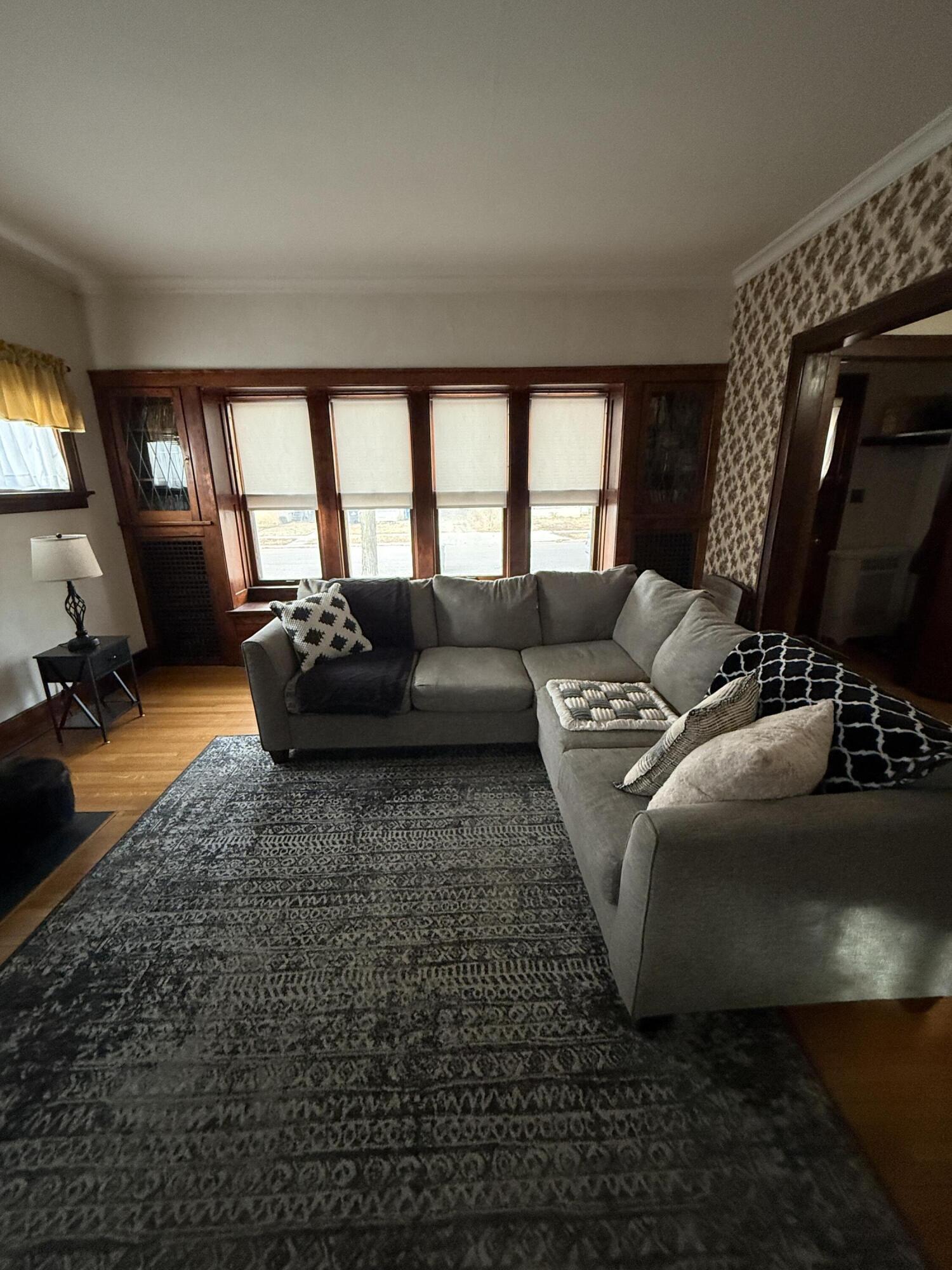 215 W 4th Ave