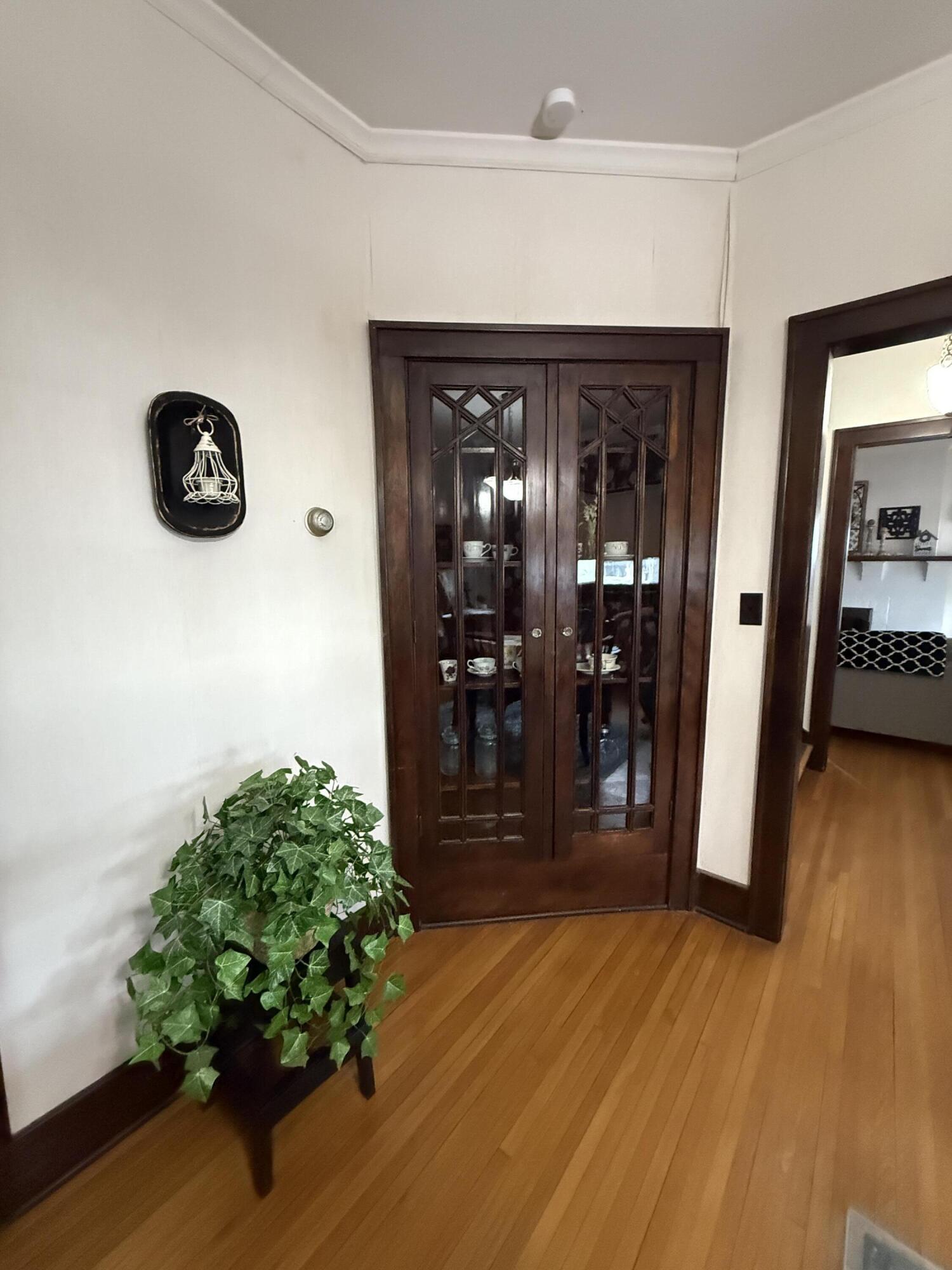 215 W 4th Ave