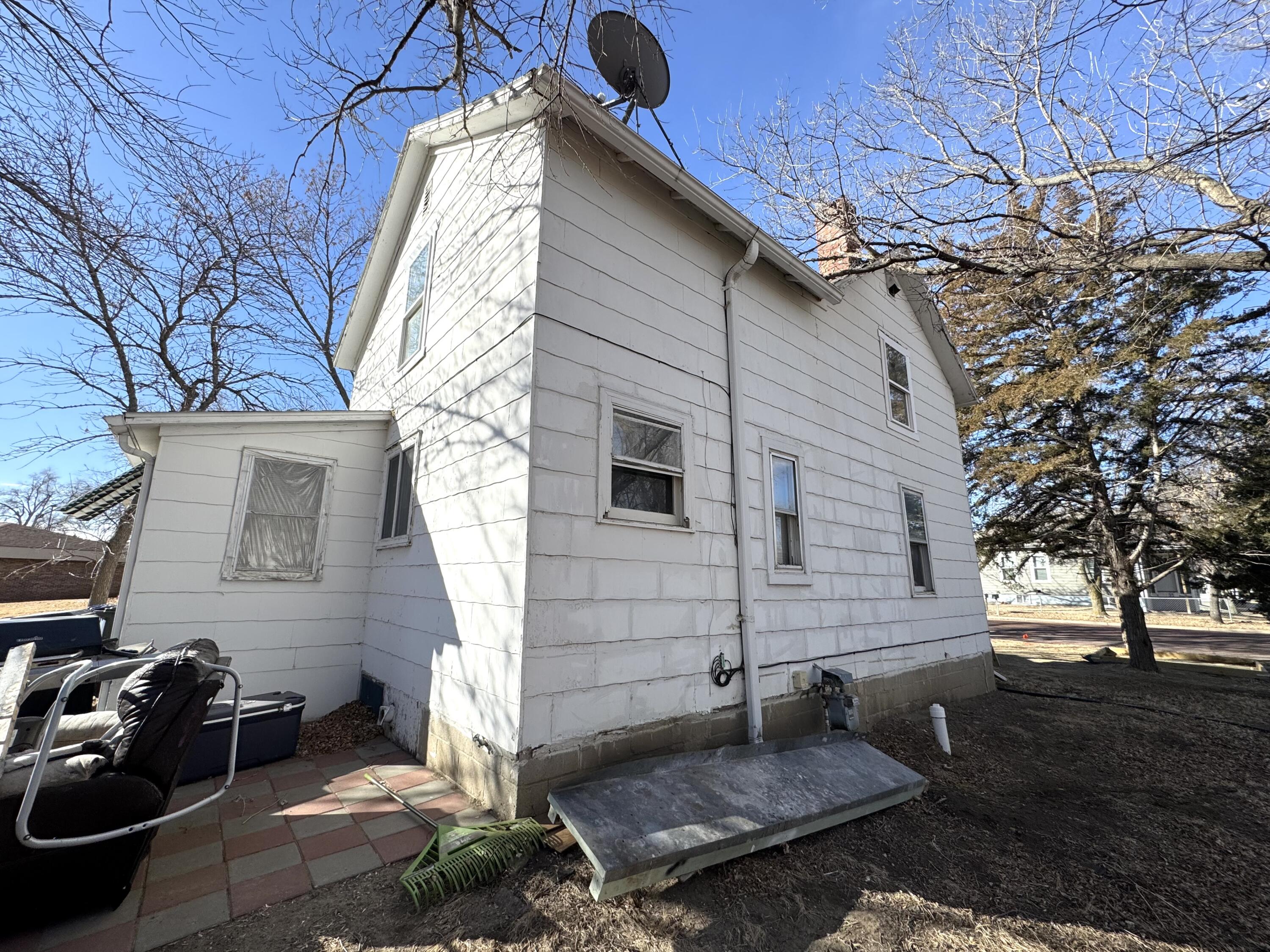 710 N Kittridge St