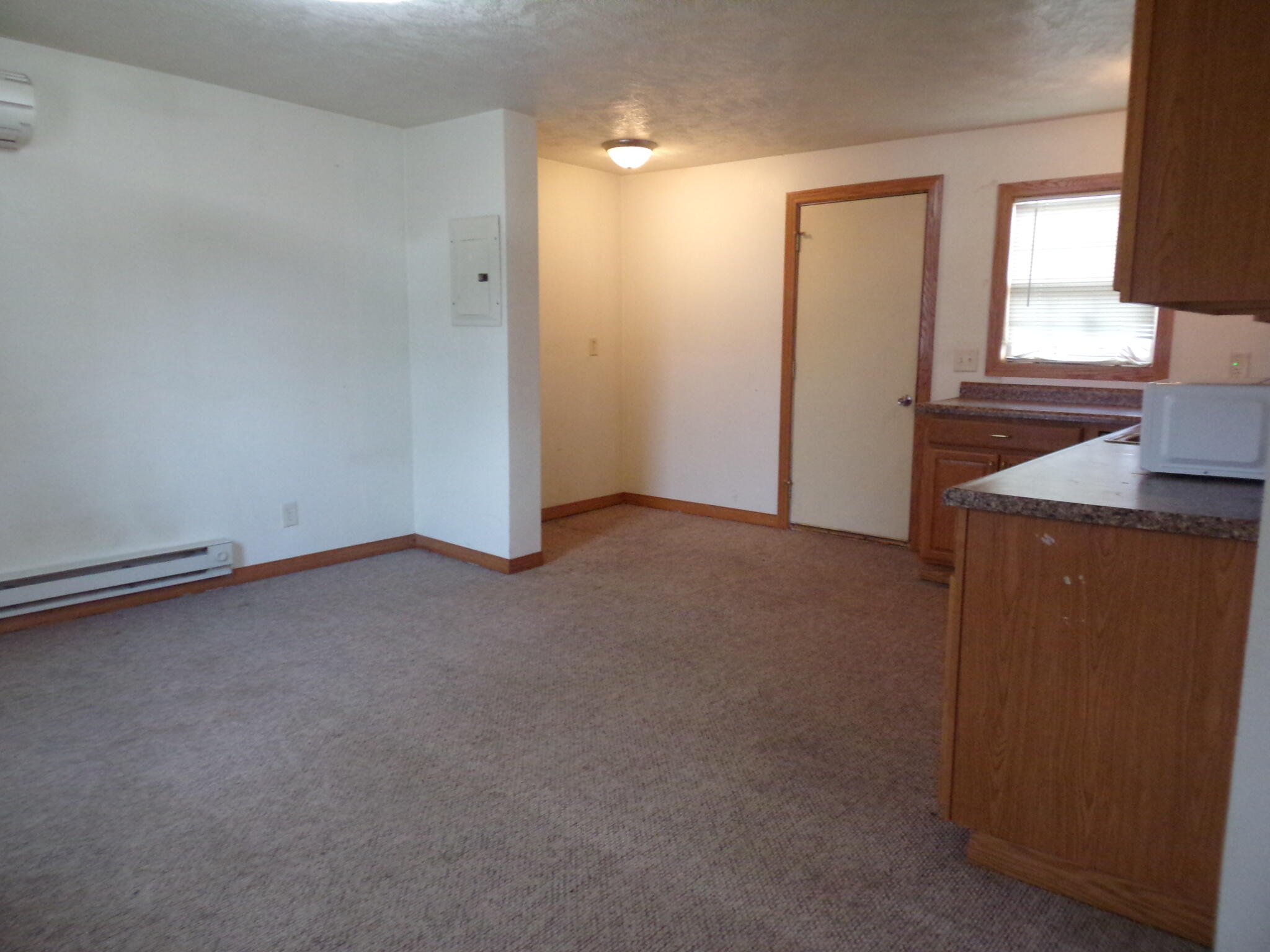 220 W 7th Ave