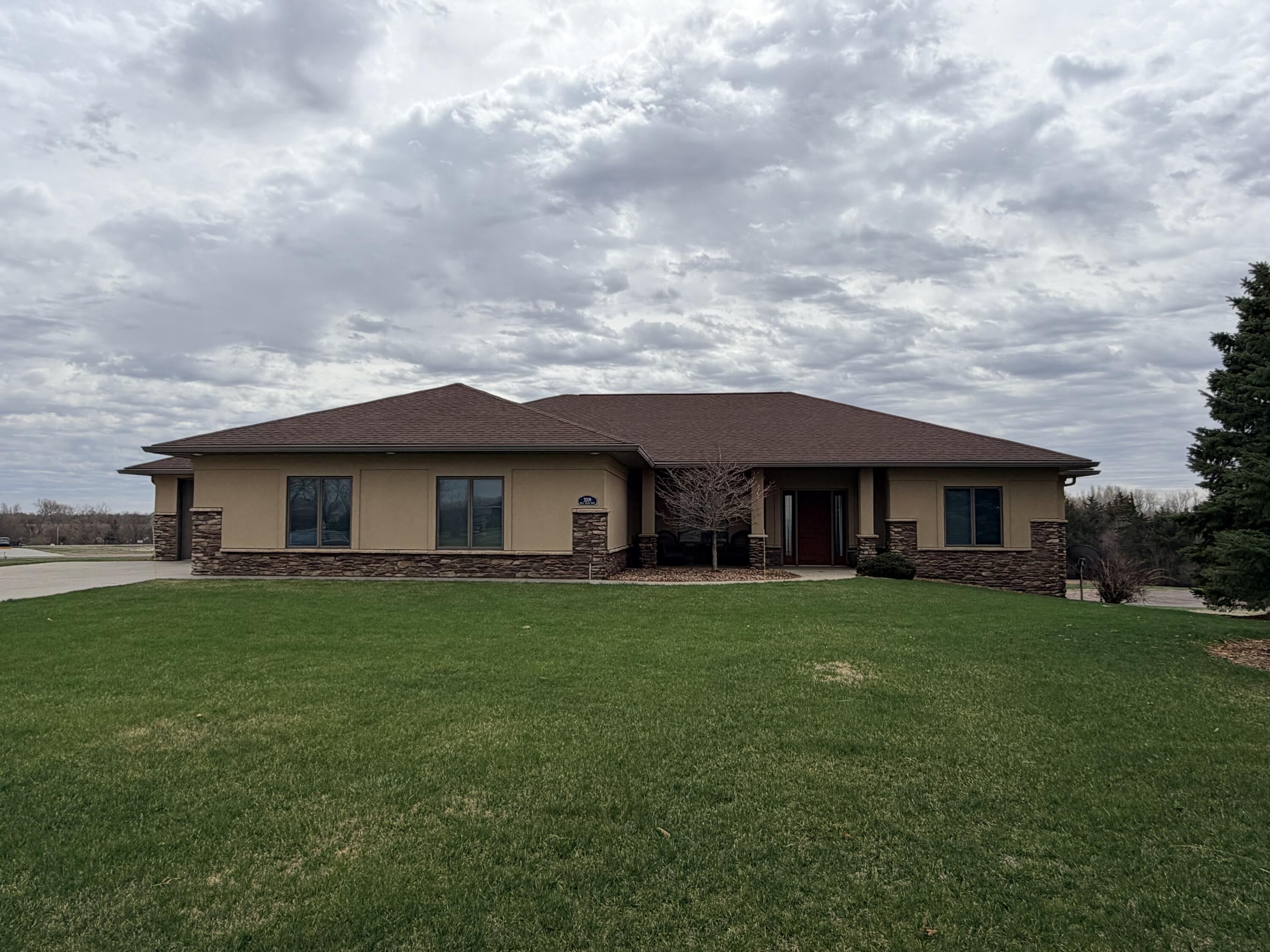 3209 Bills Beach Dr