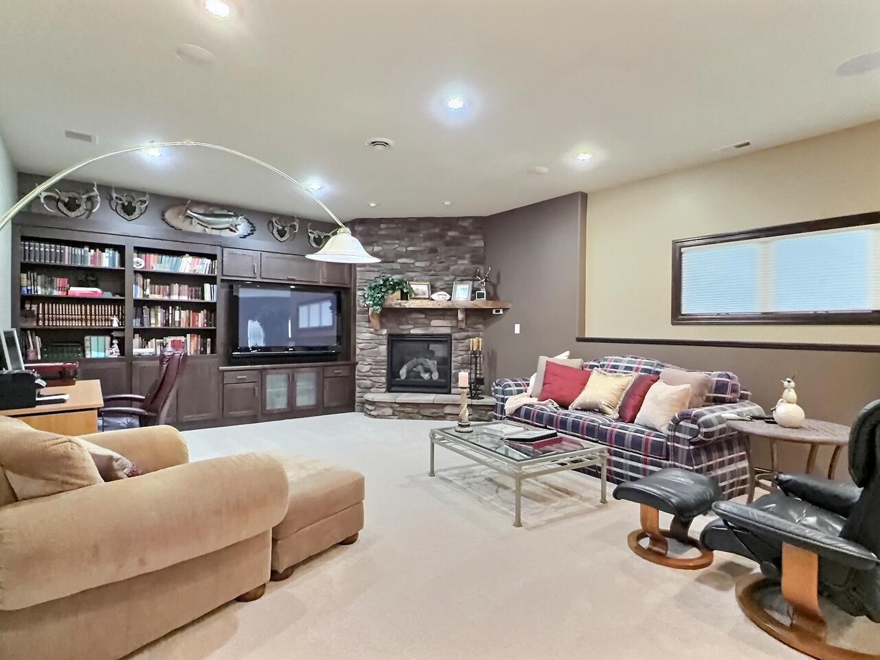 3209 Bills Beach Dr