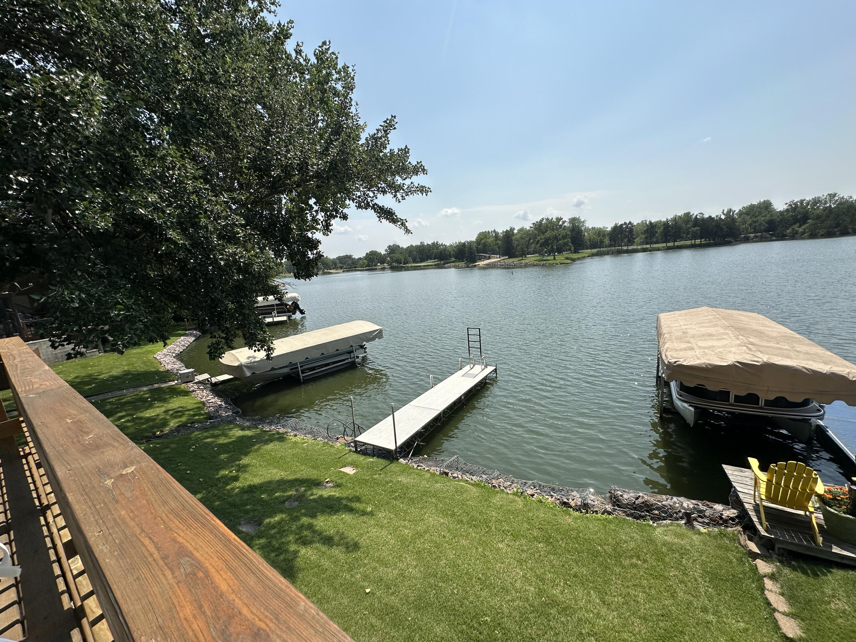185 S Harmon Dr