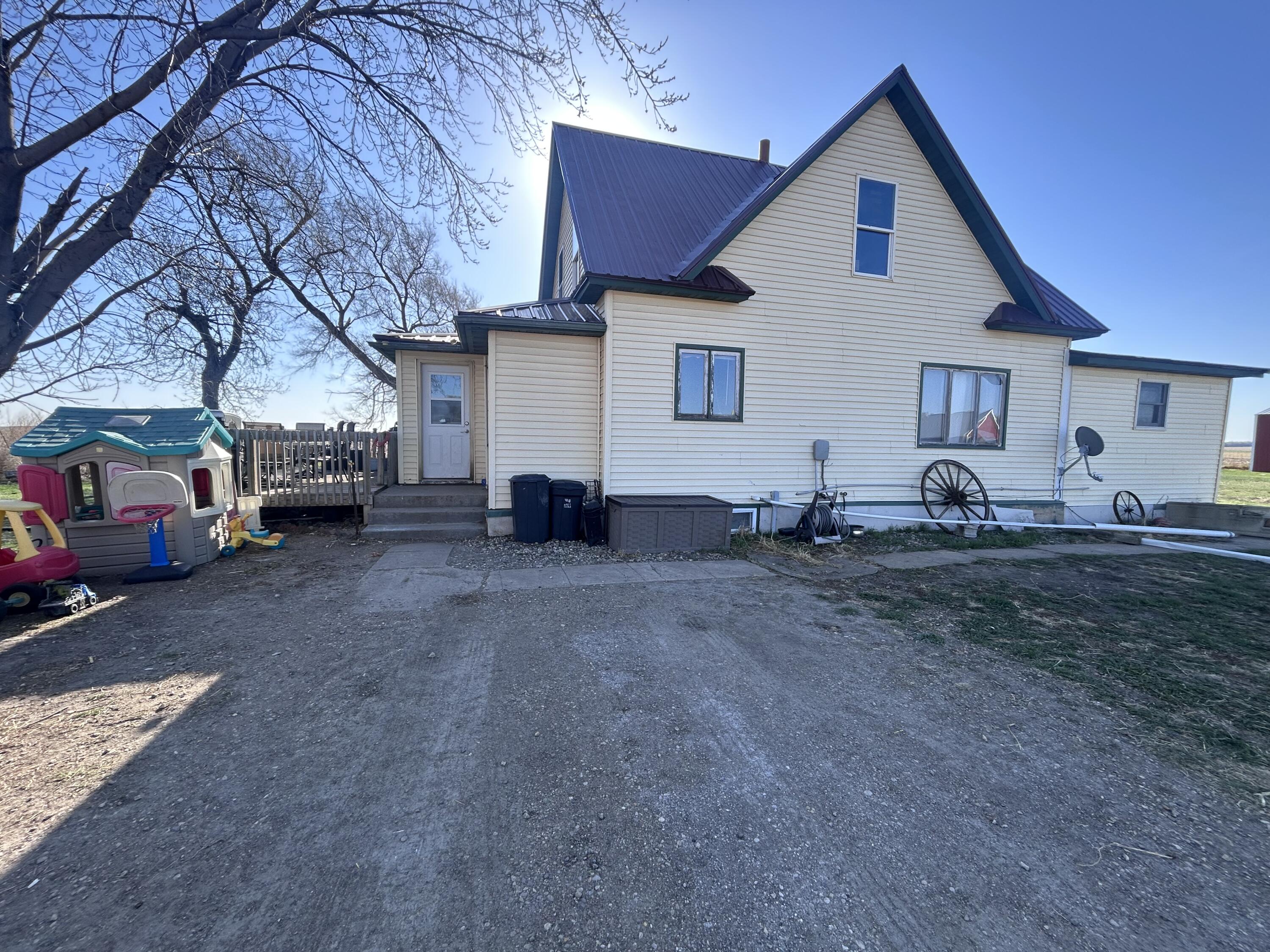 39446 262nd St