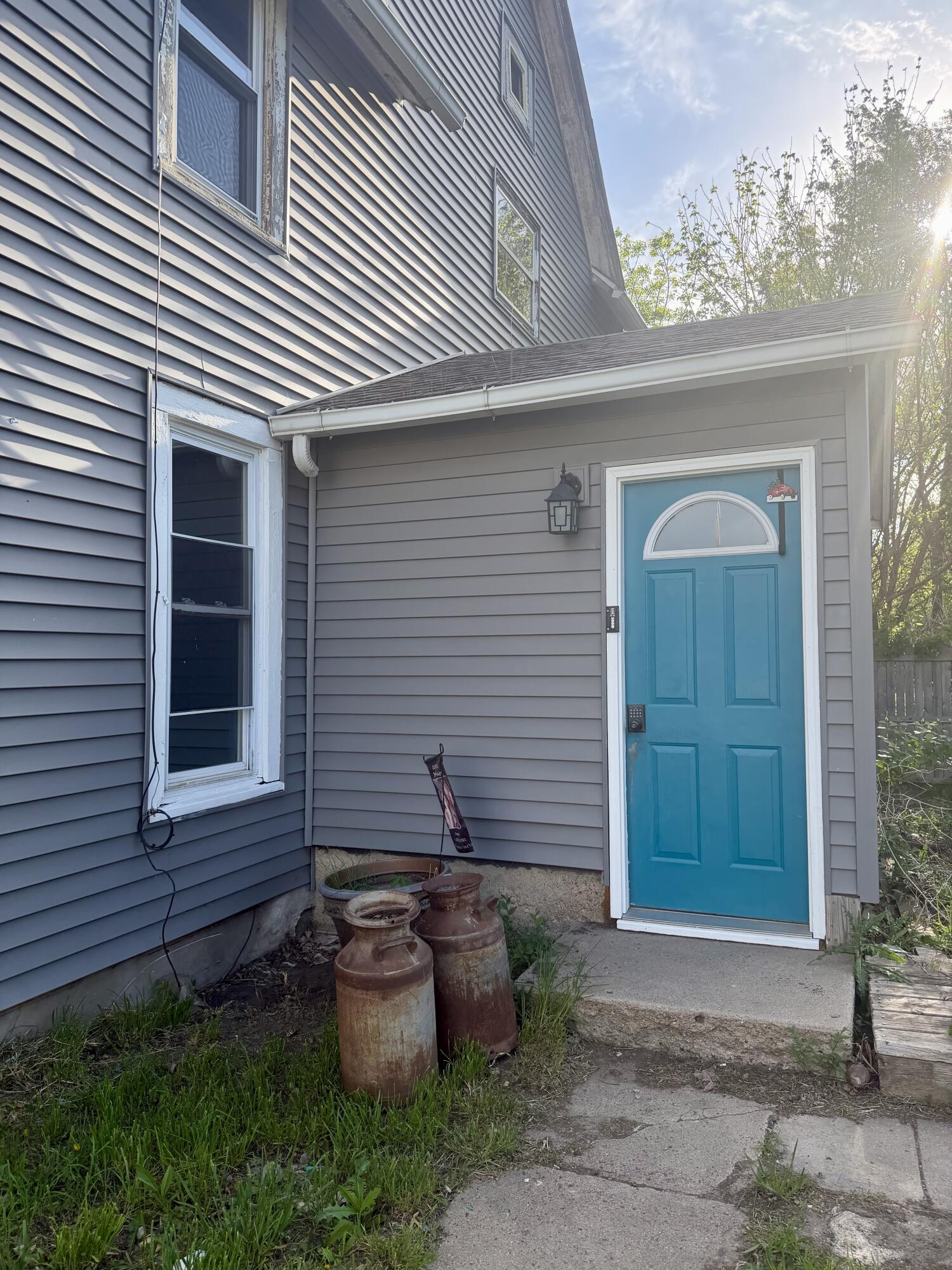 202 W 1st Ave