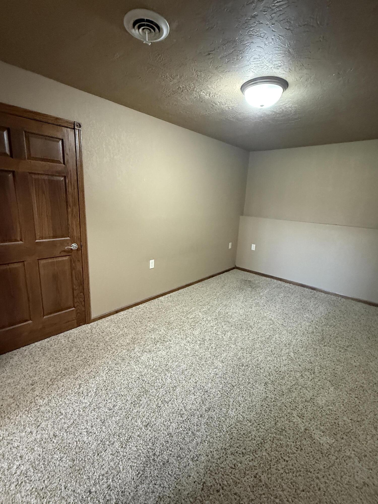 1809 Thomsen Place