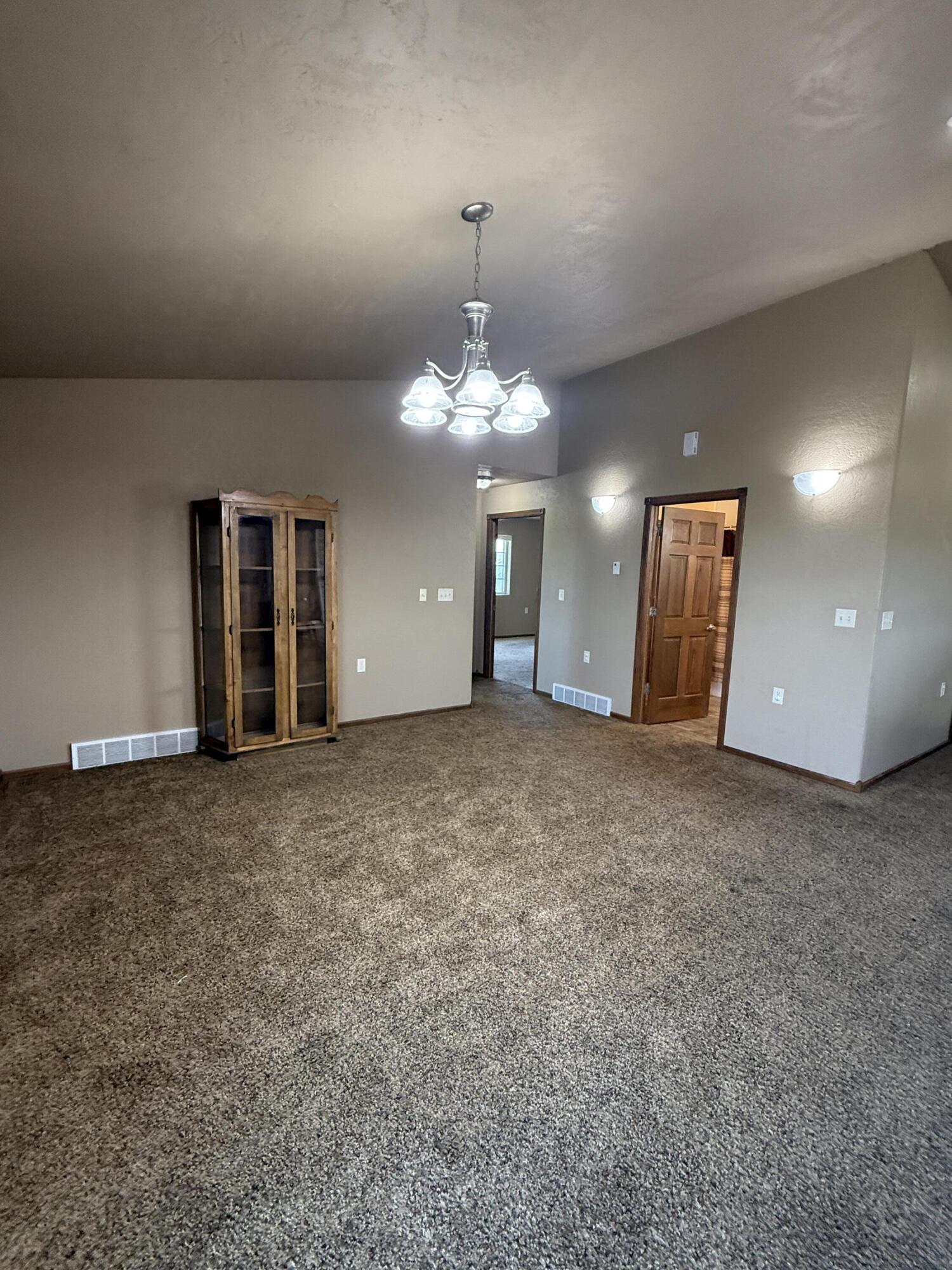 1809 Thomsen Place