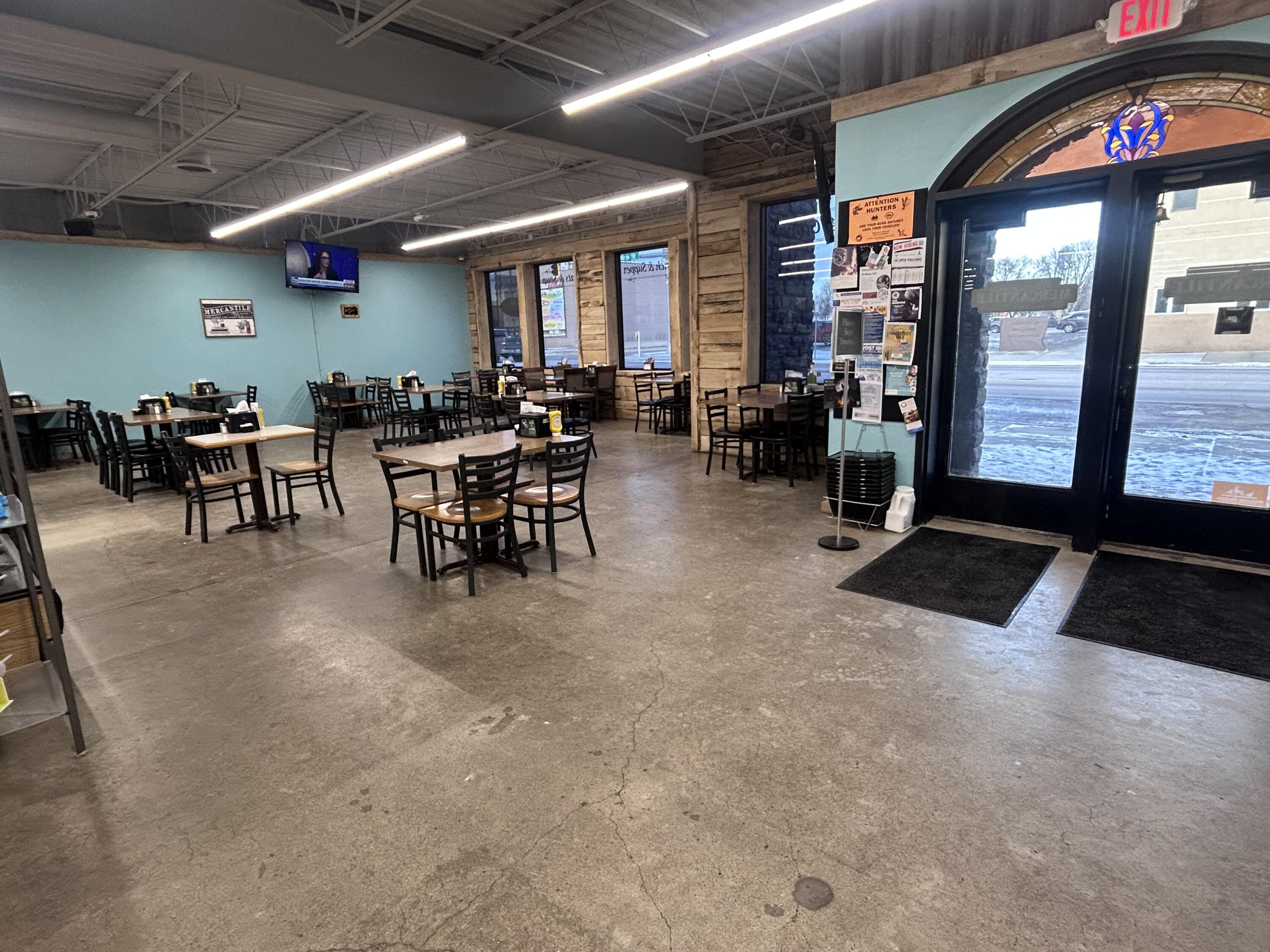 615 N Main St