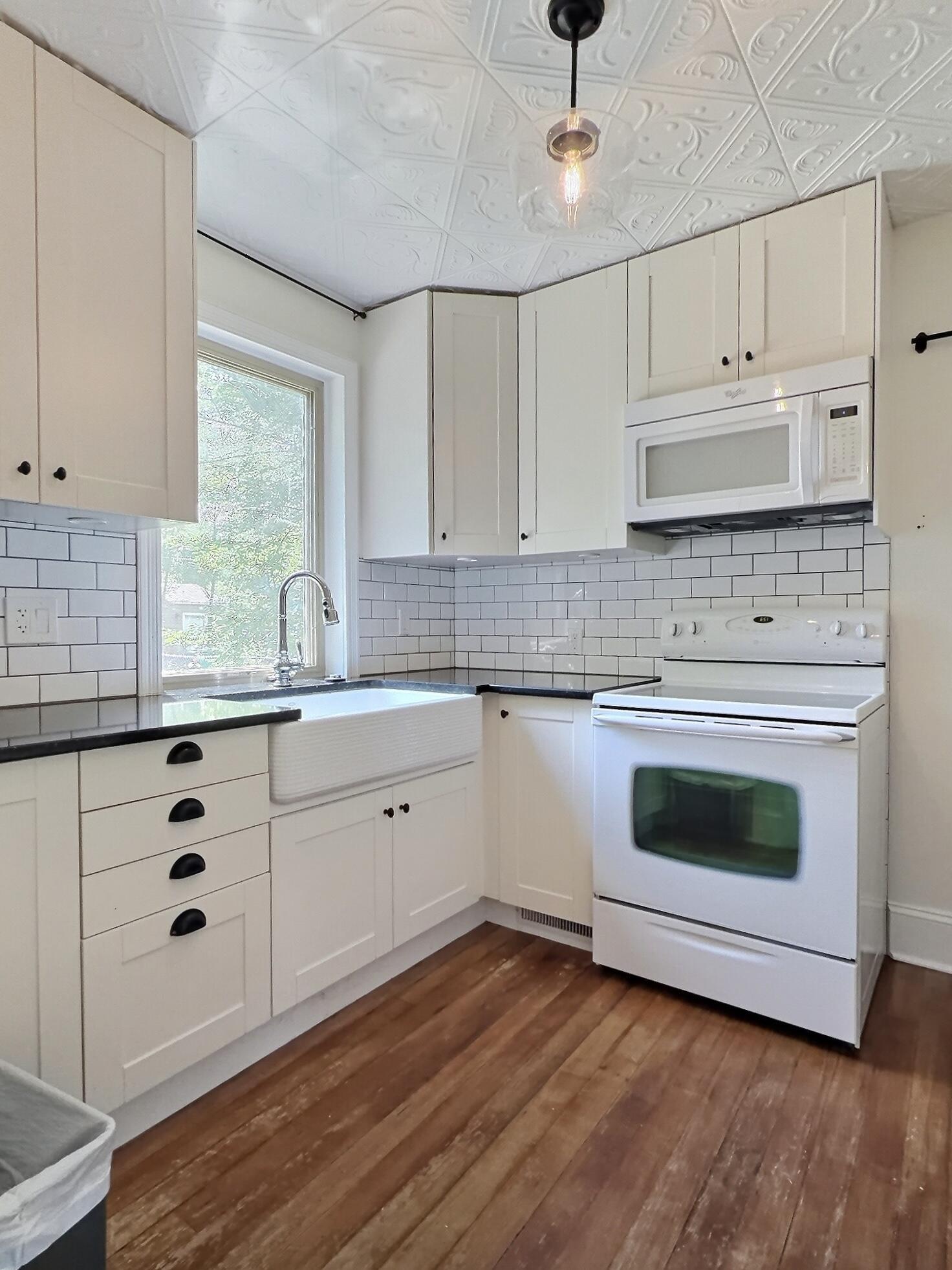 521 W 11th Ave