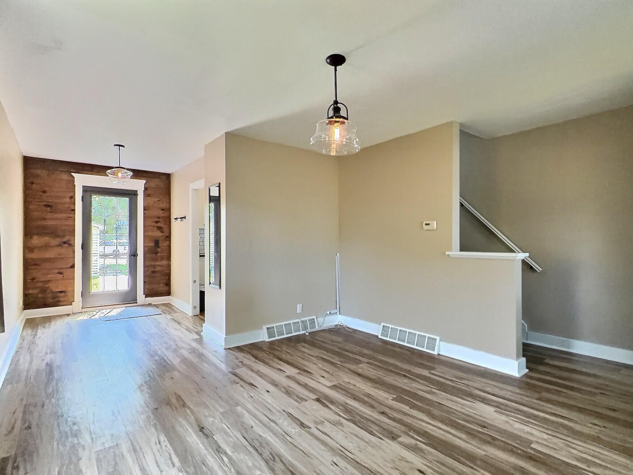 521 W 11th Ave