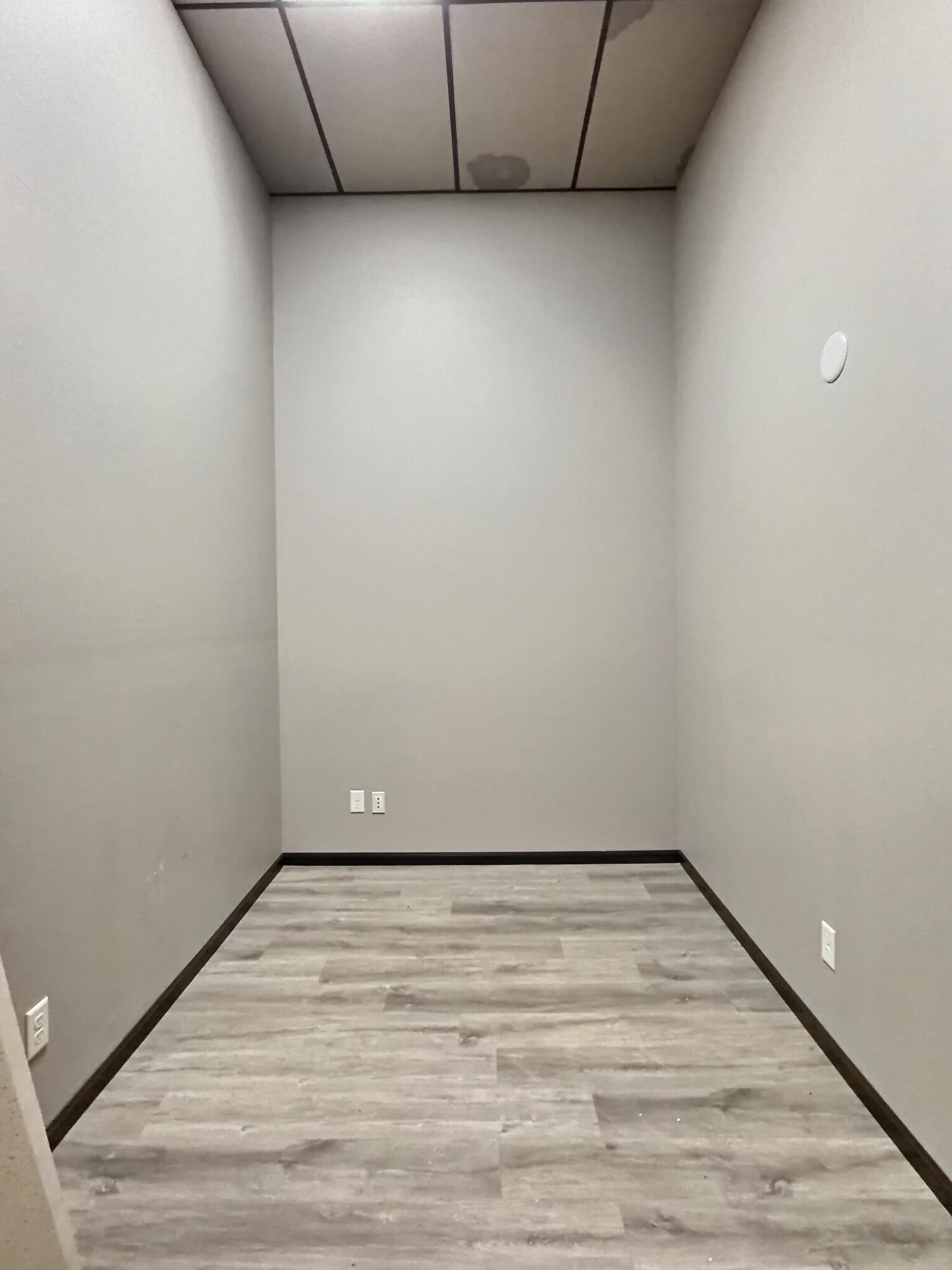 300 N Main St