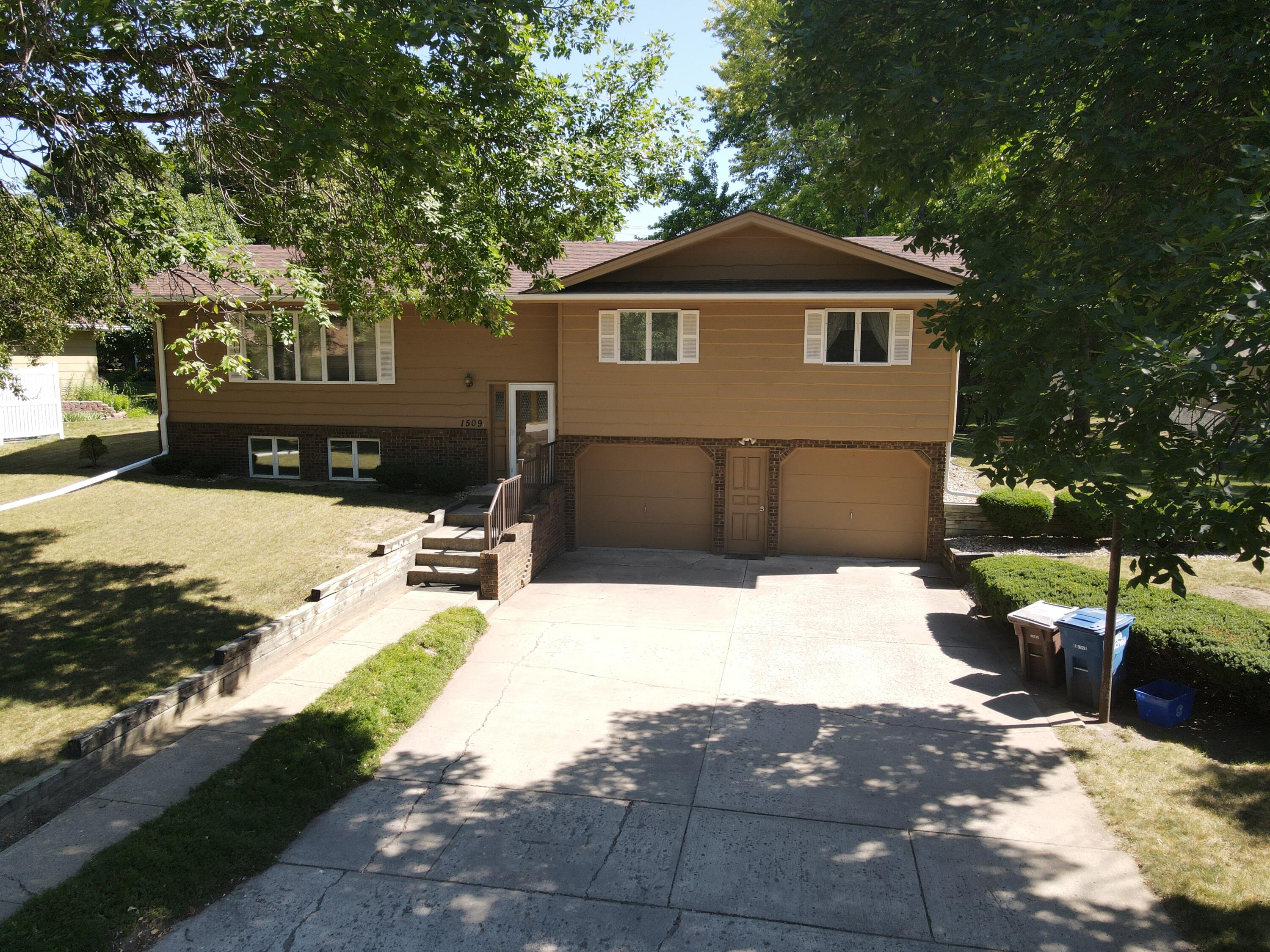 1509 W Hanson Ave