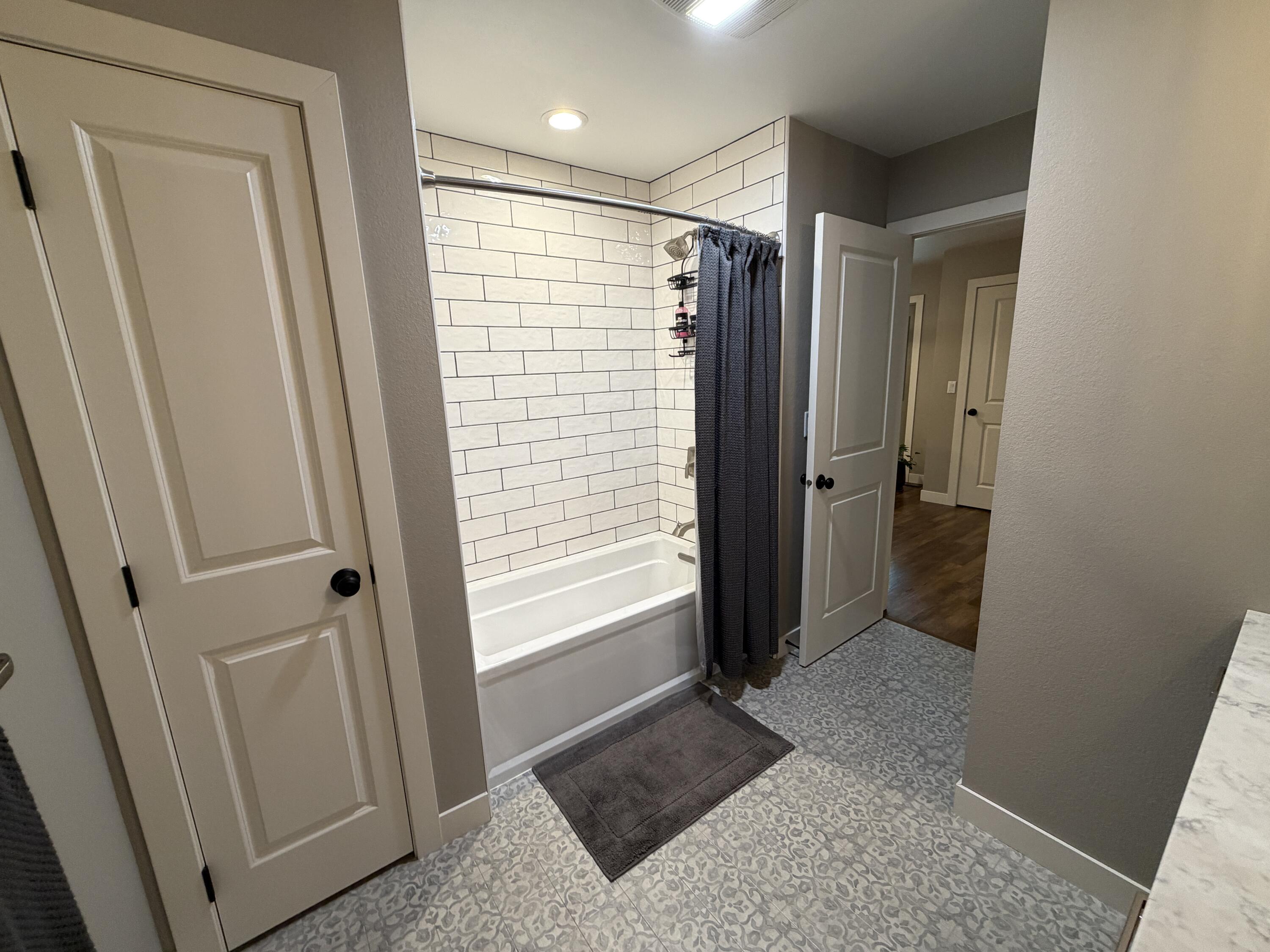 1010 Chalkstone Dr