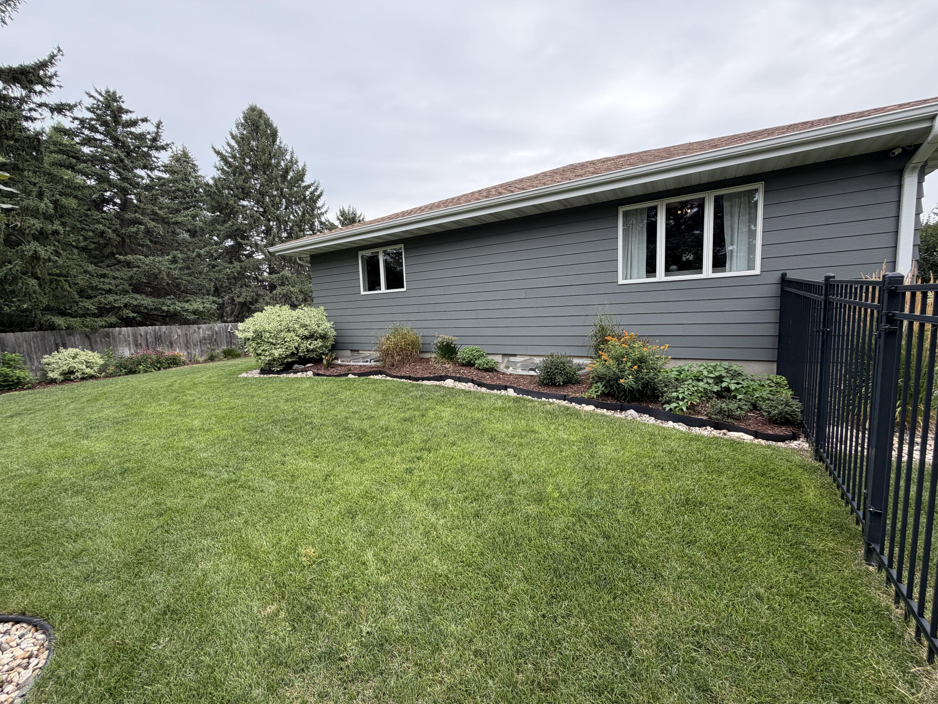 1010 Chalkstone Dr