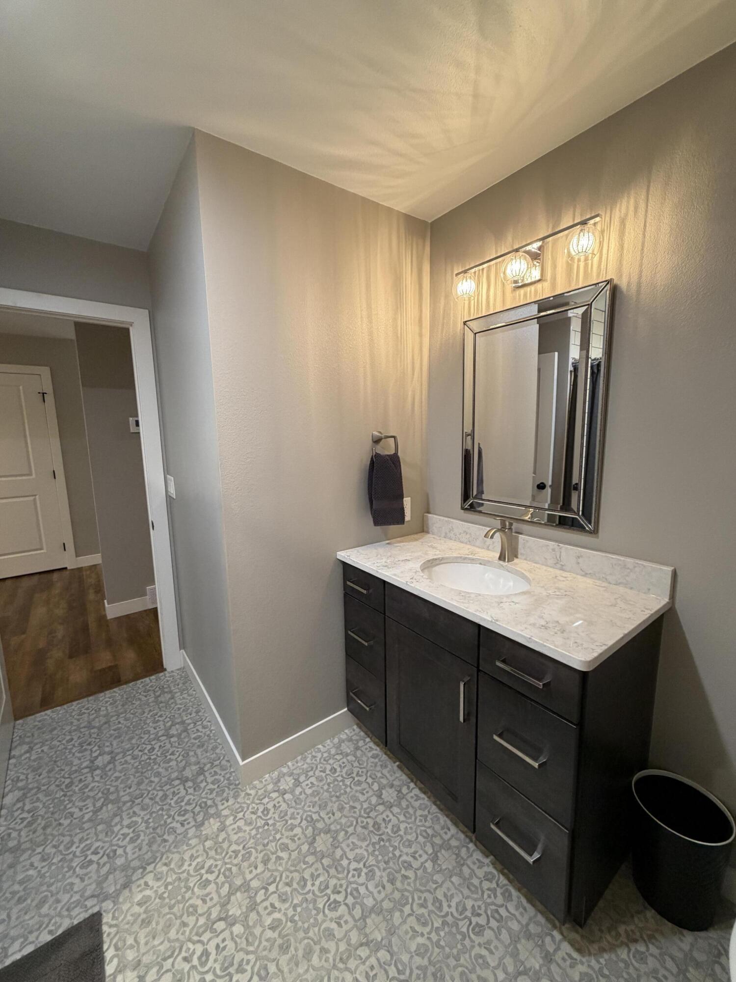 1010 Chalkstone Dr