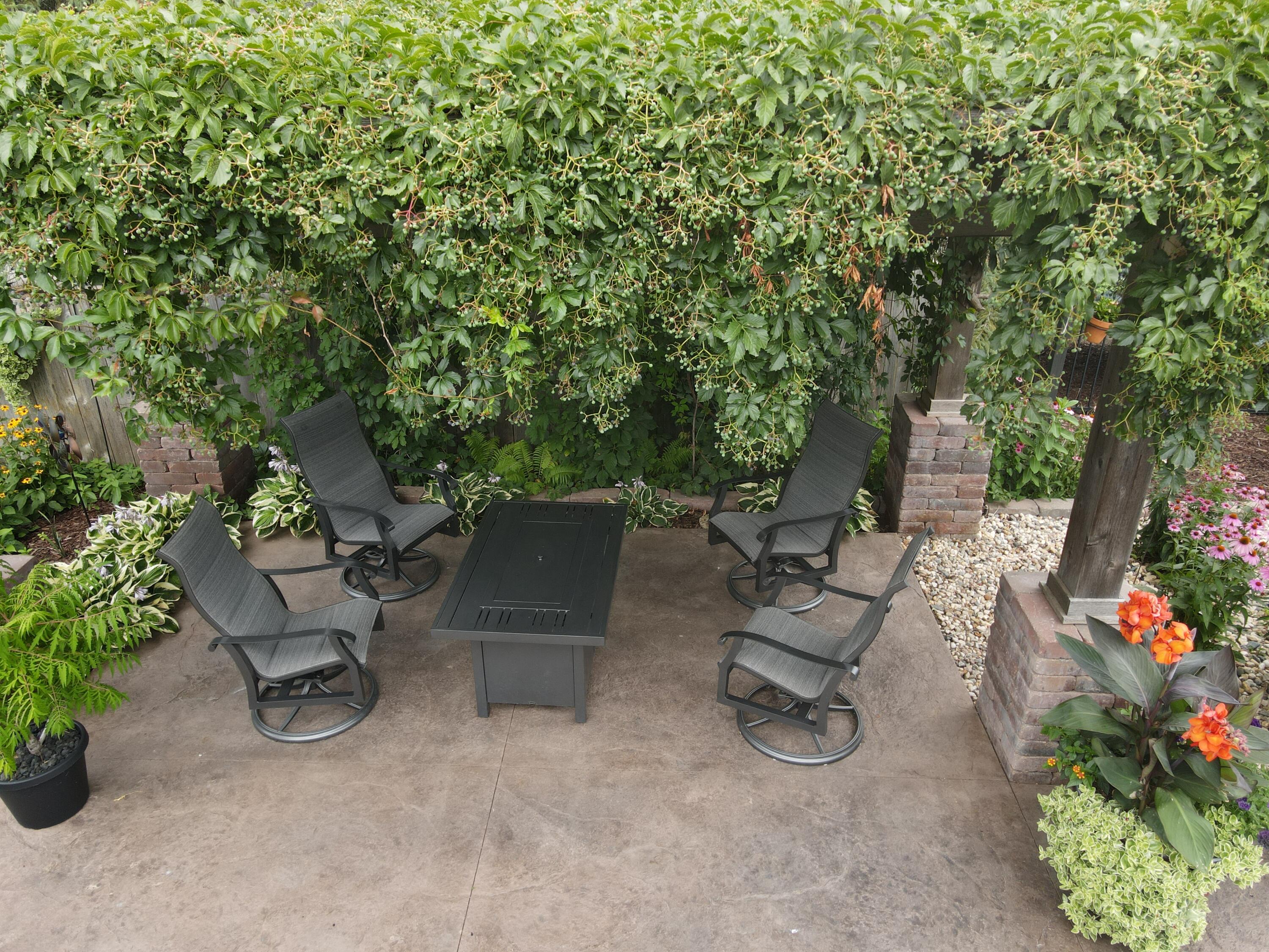 1010 Chalkstone Dr