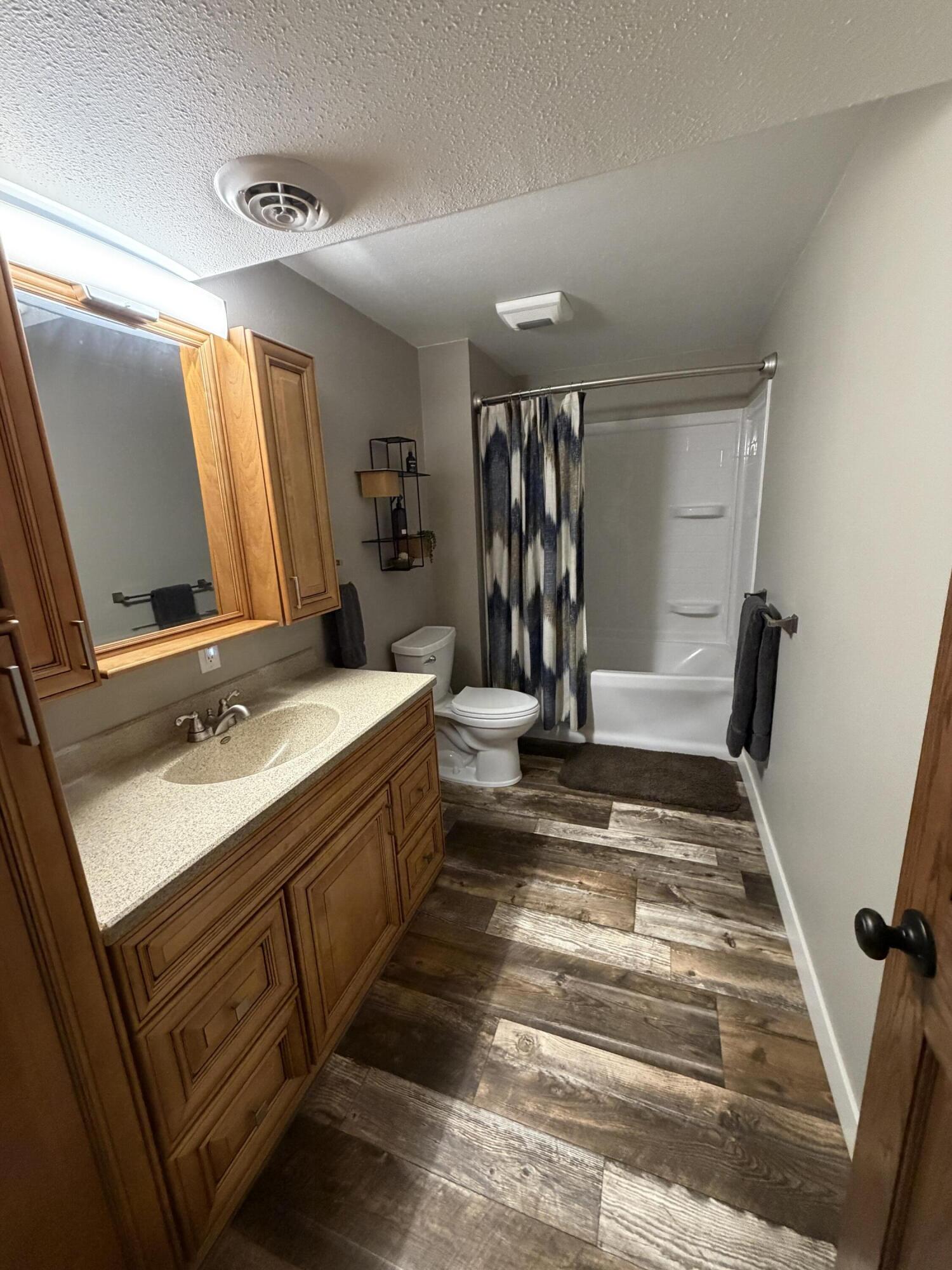 1010 Chalkstone Dr