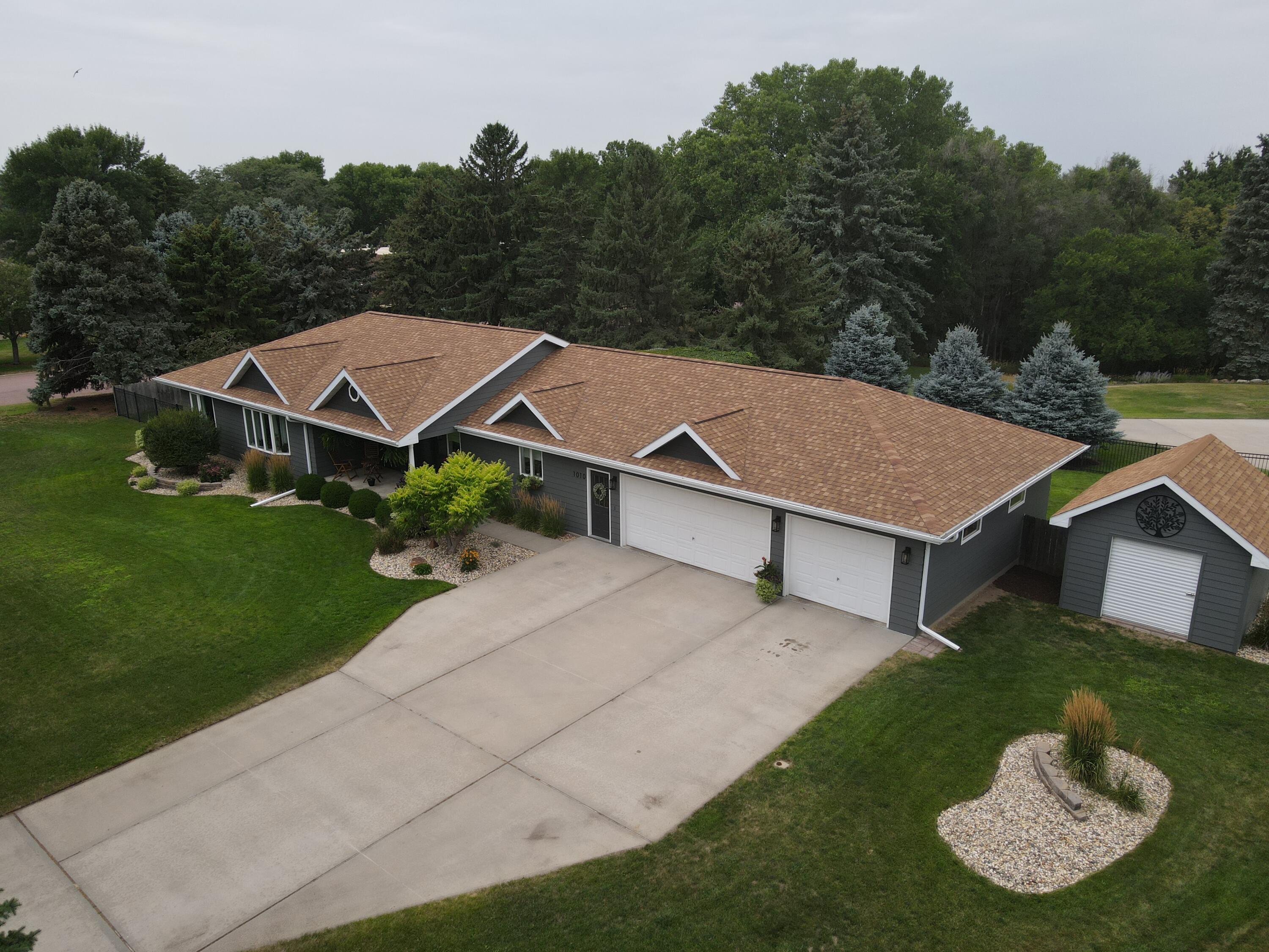 1010 Chalkstone Dr