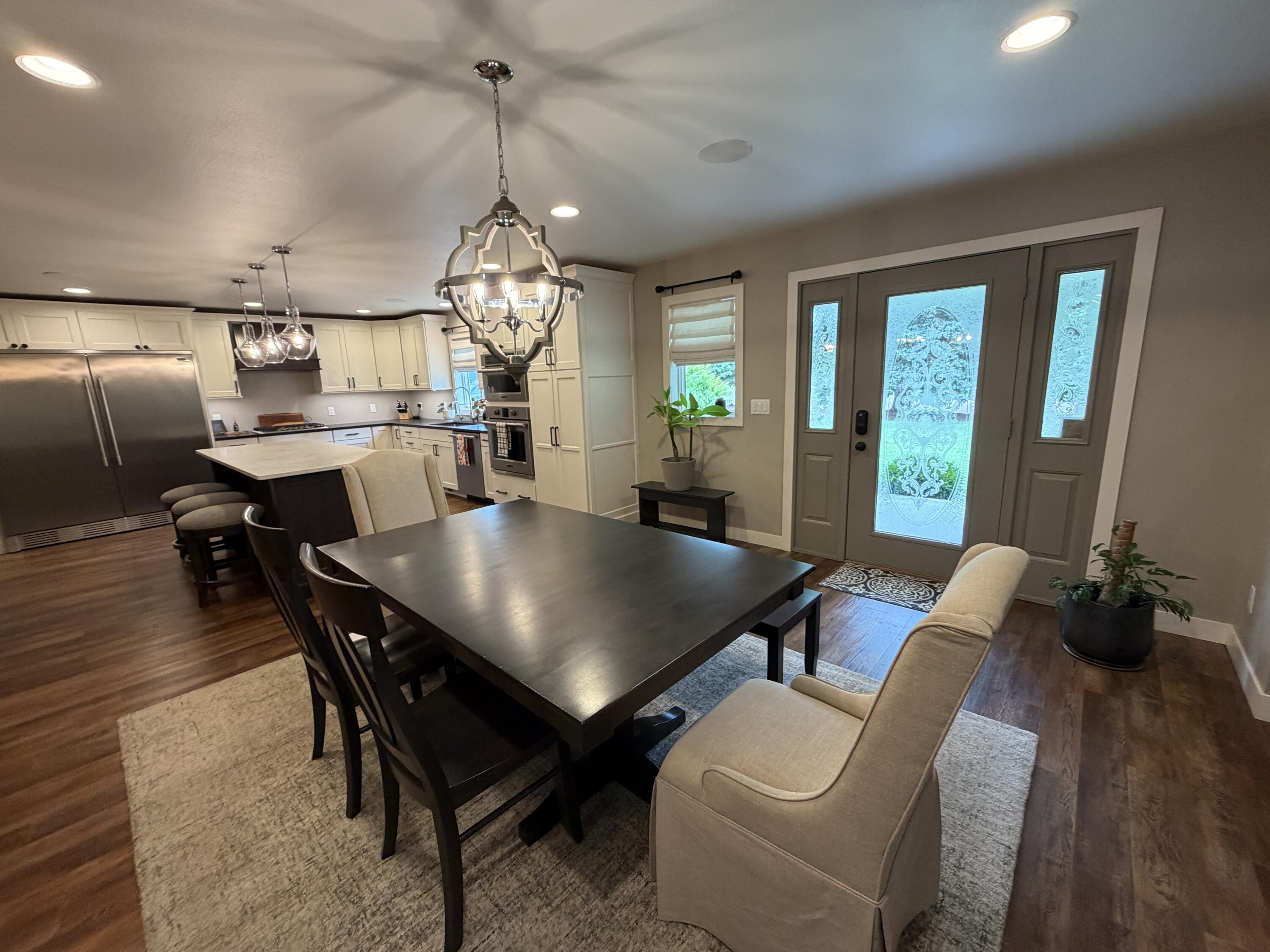1010 Chalkstone Dr
