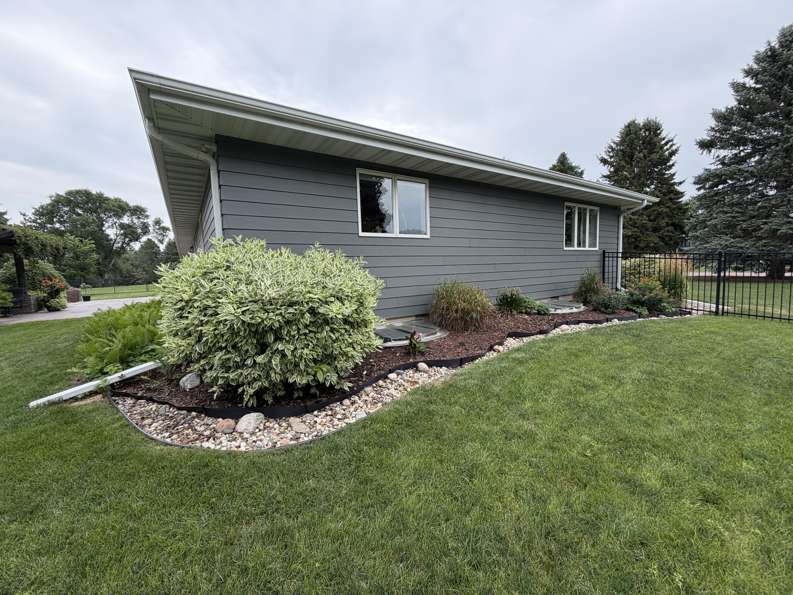1010 Chalkstone Dr