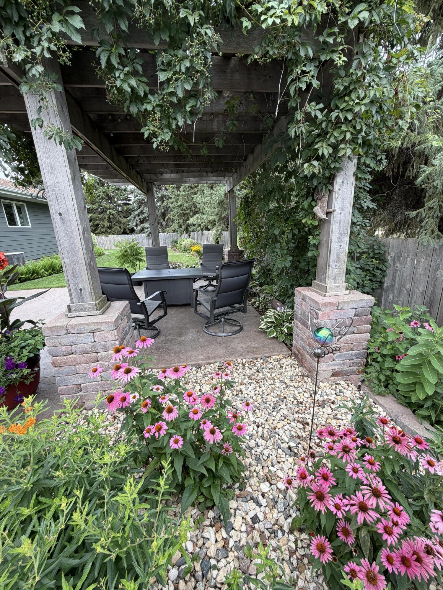 1010 Chalkstone Dr