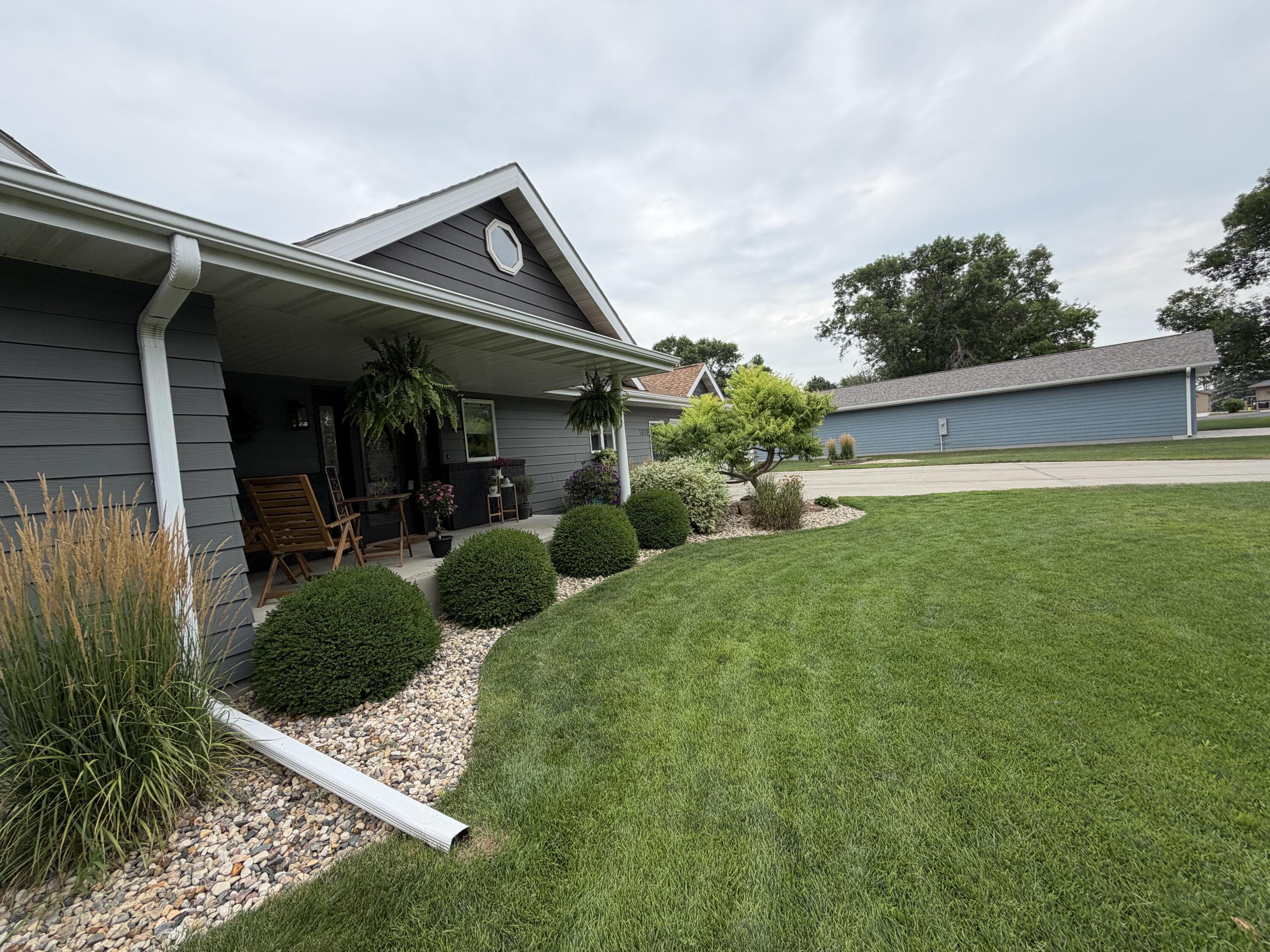1010 Chalkstone Dr