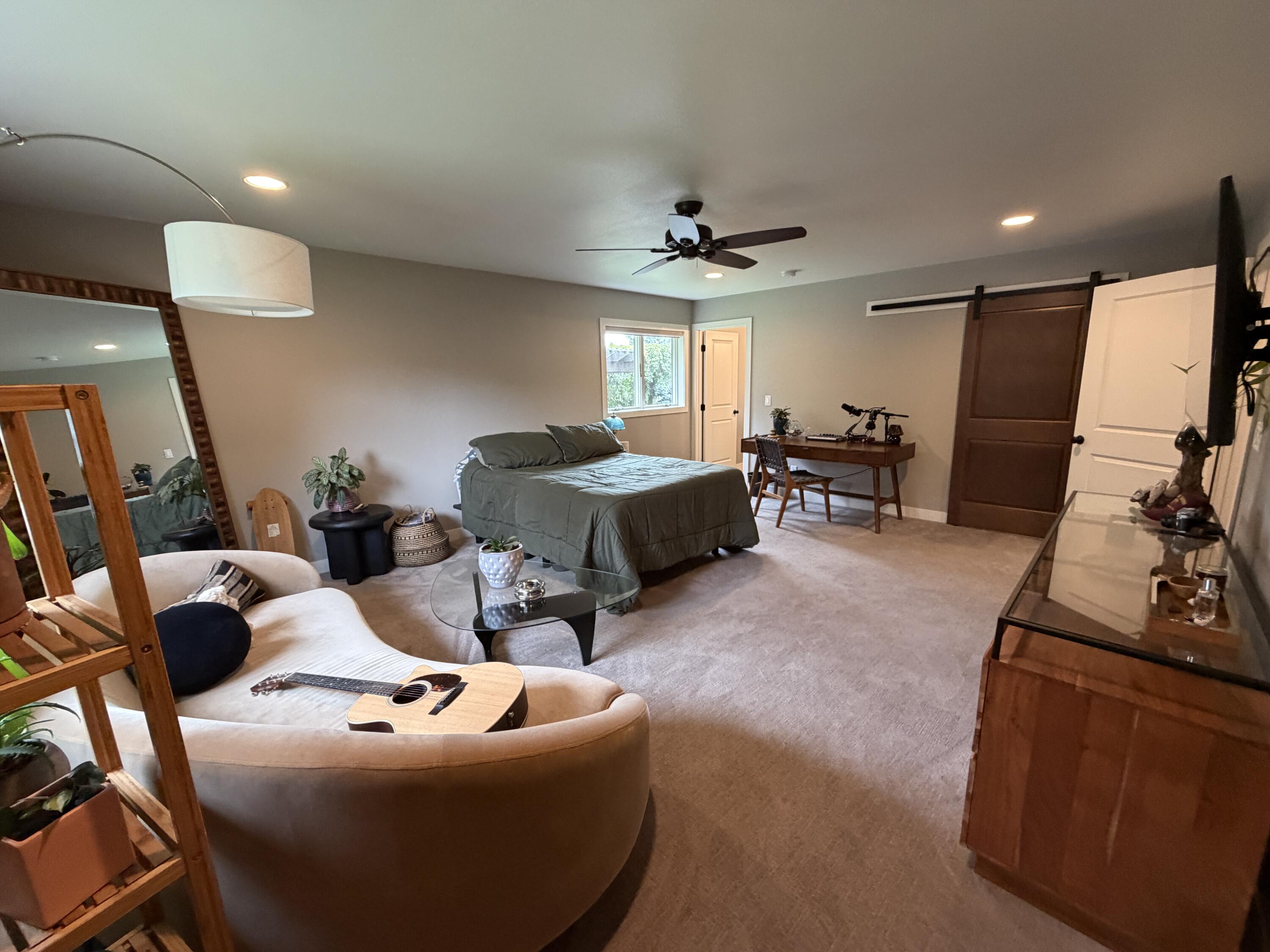 1010 Chalkstone Dr