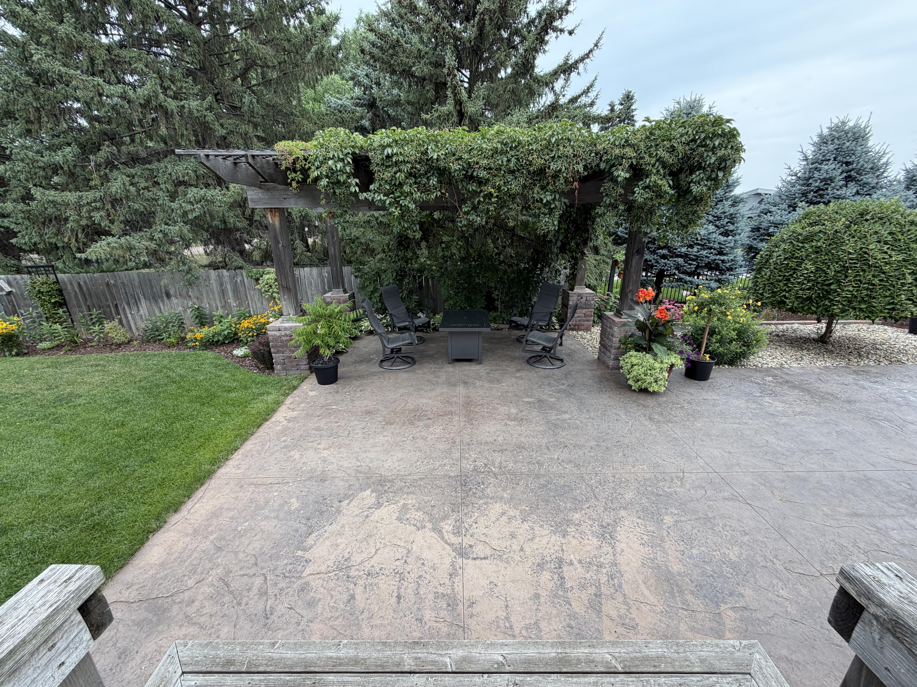 1010 Chalkstone Dr