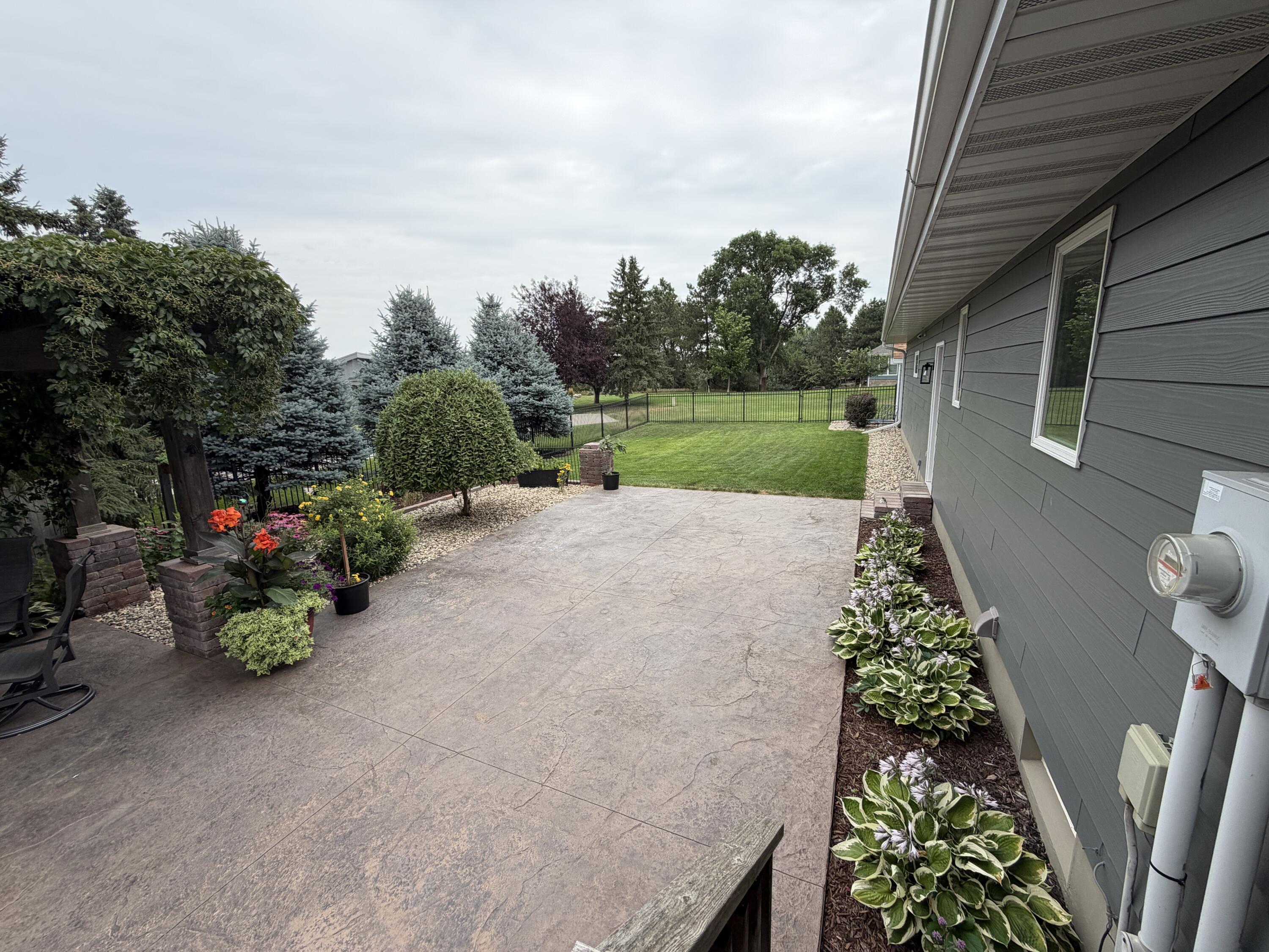 1010 Chalkstone Dr