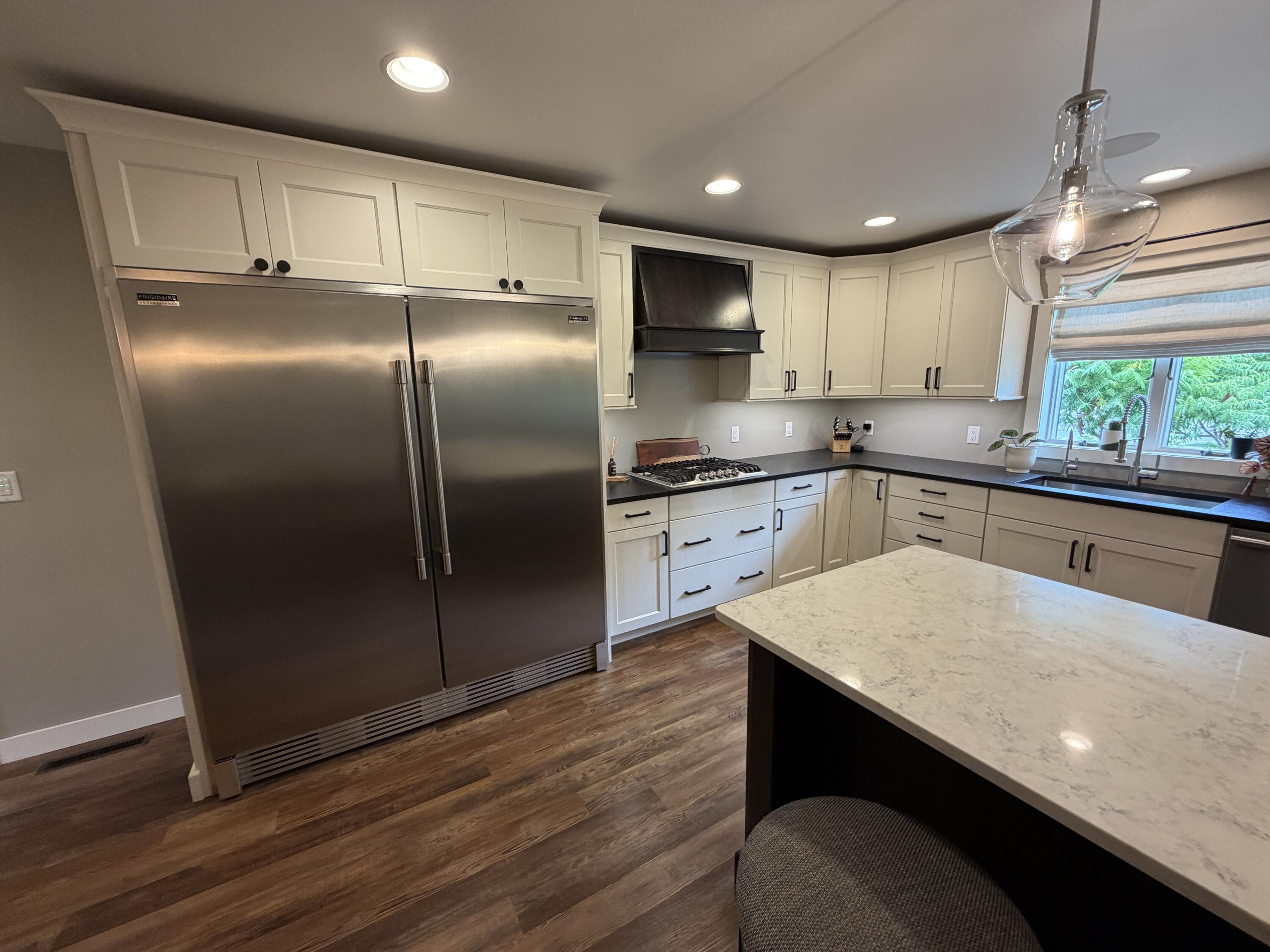 1010 Chalkstone Dr
