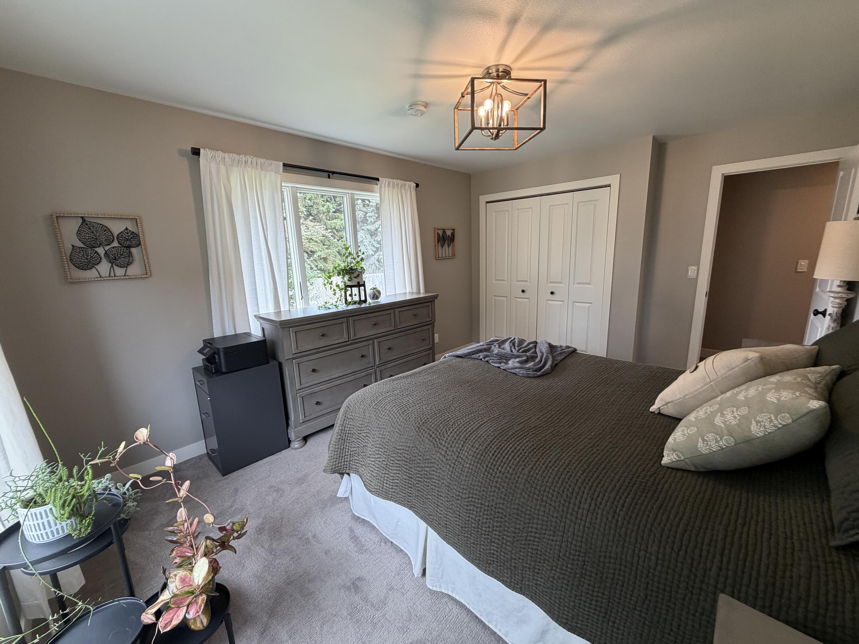 1010 Chalkstone Dr