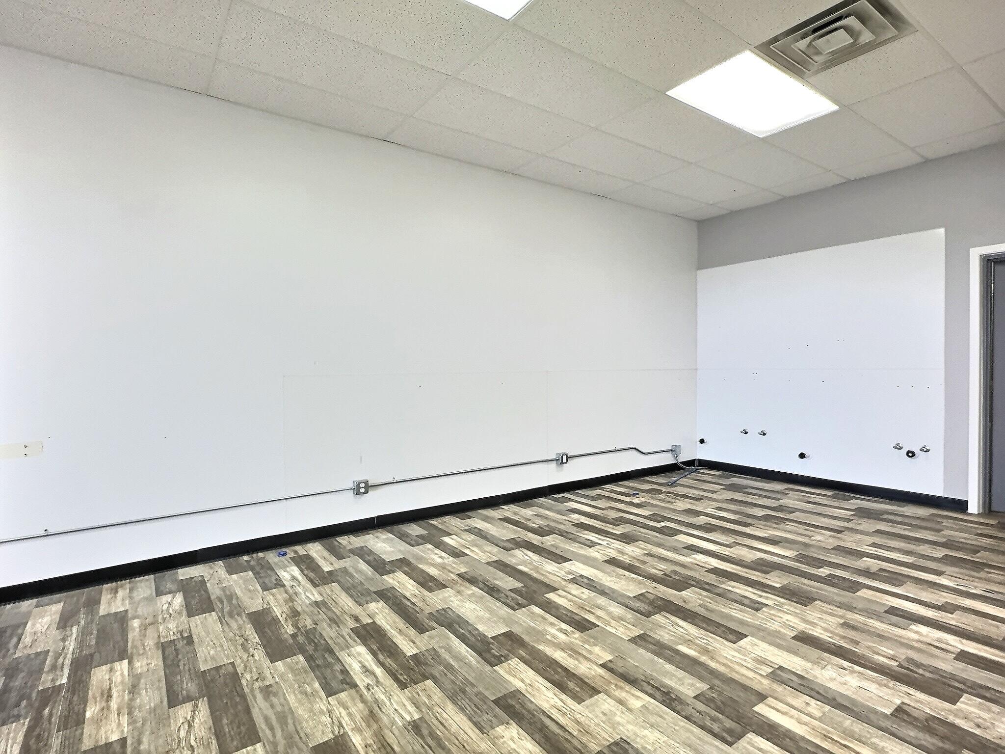 #3, 1901 N Main St