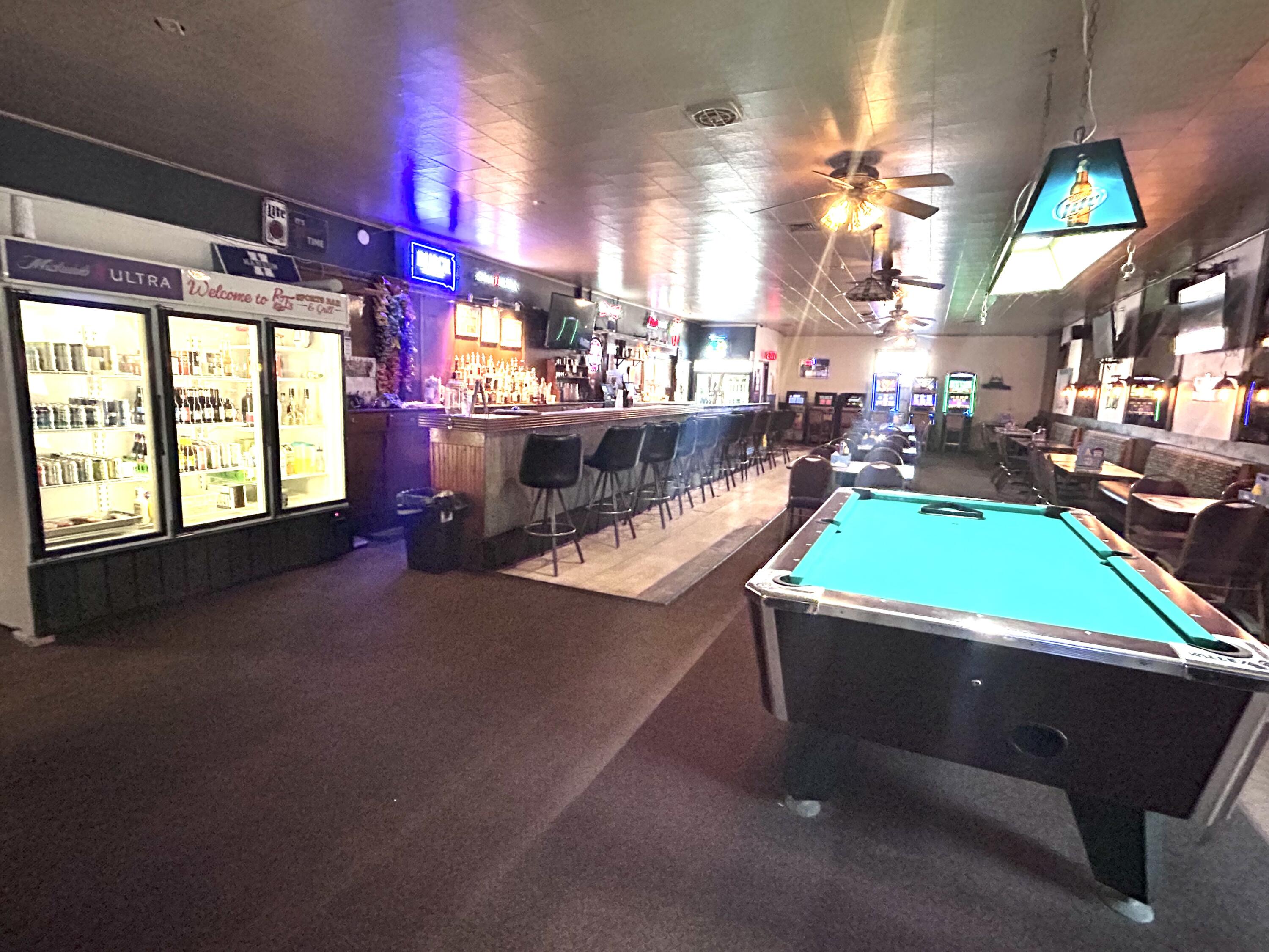 437 Main St