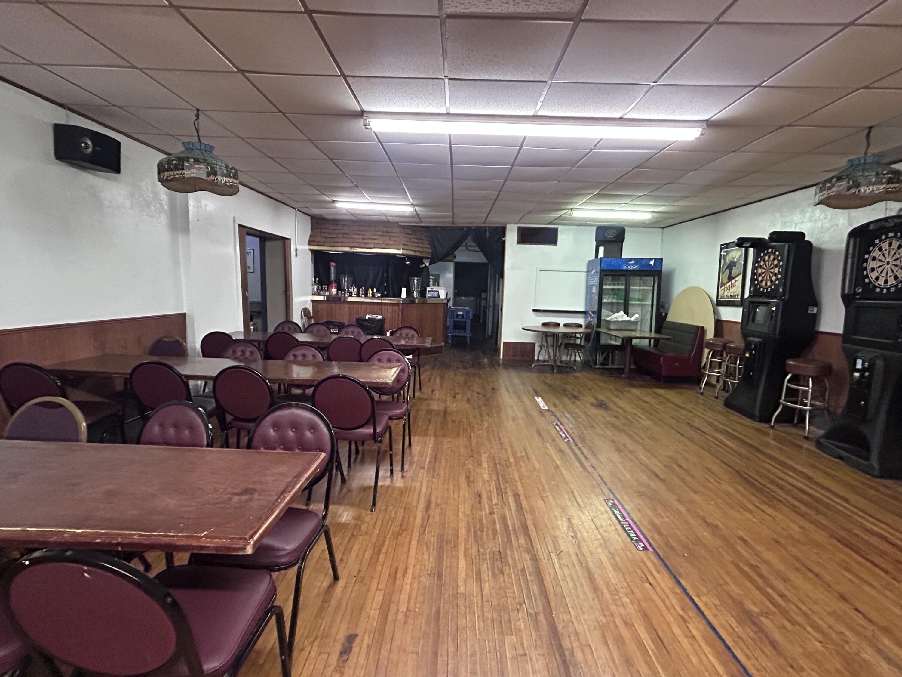 437 Main St