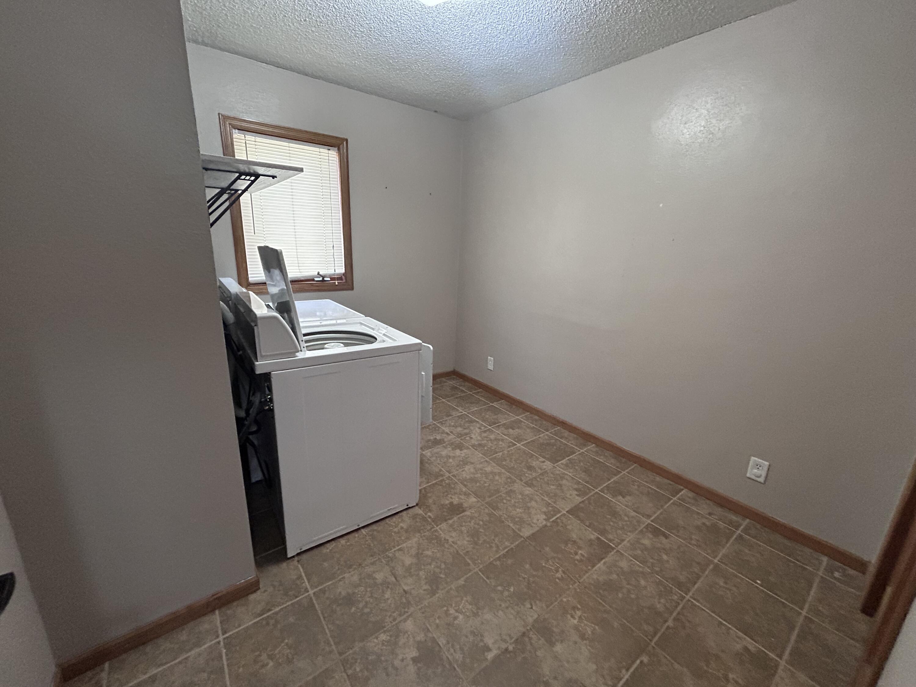 1309 E 5th Ave