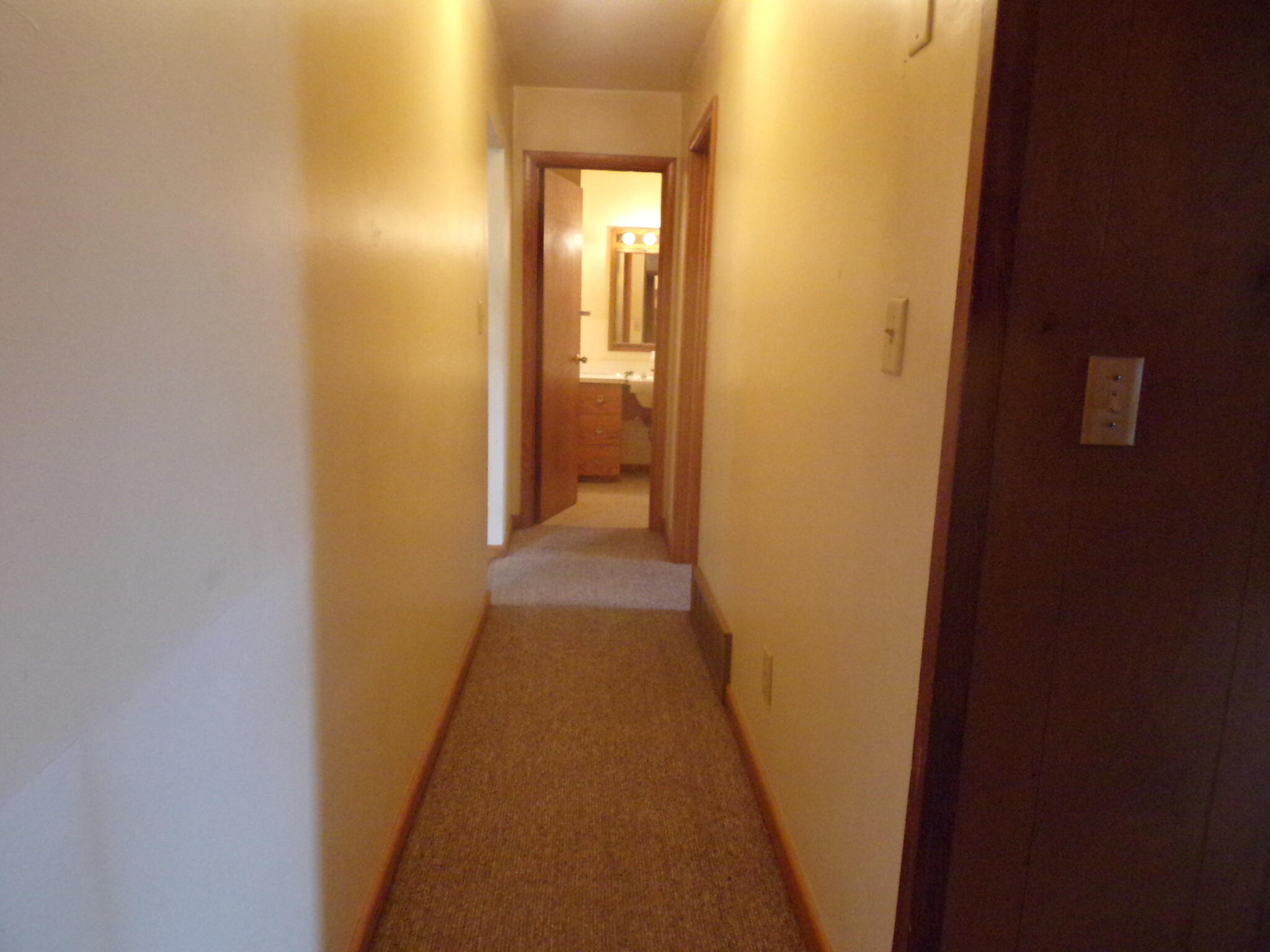 422 E 7th Ave