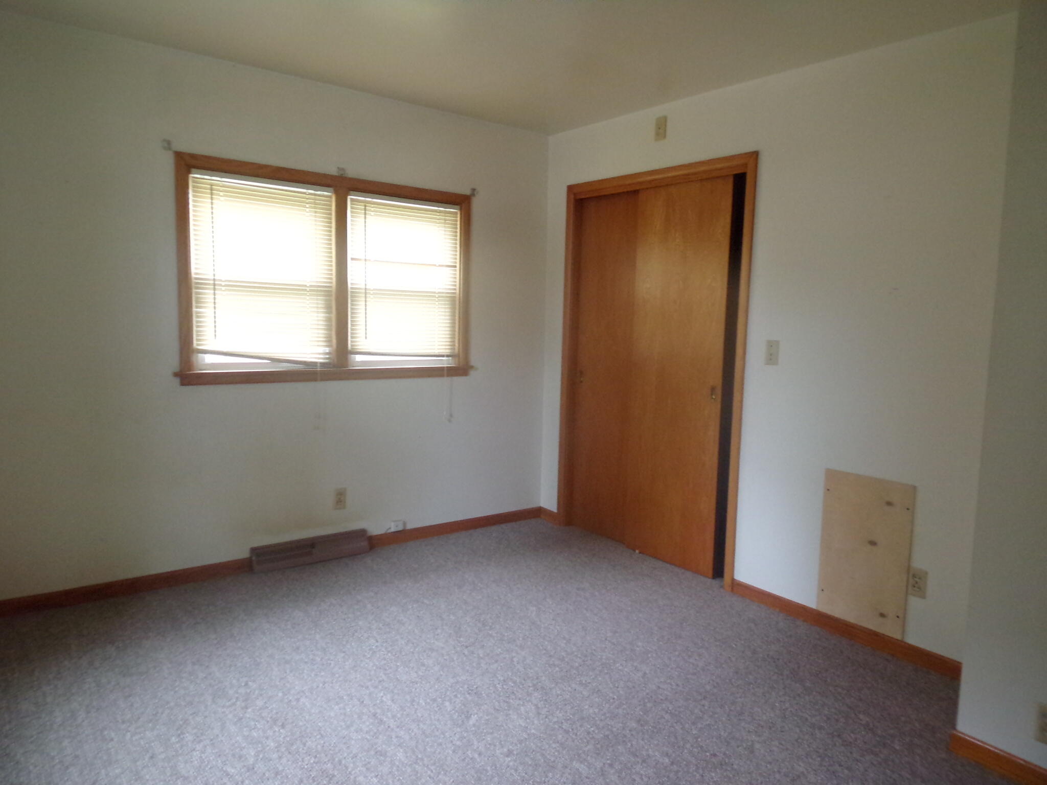 422 E 7th Ave