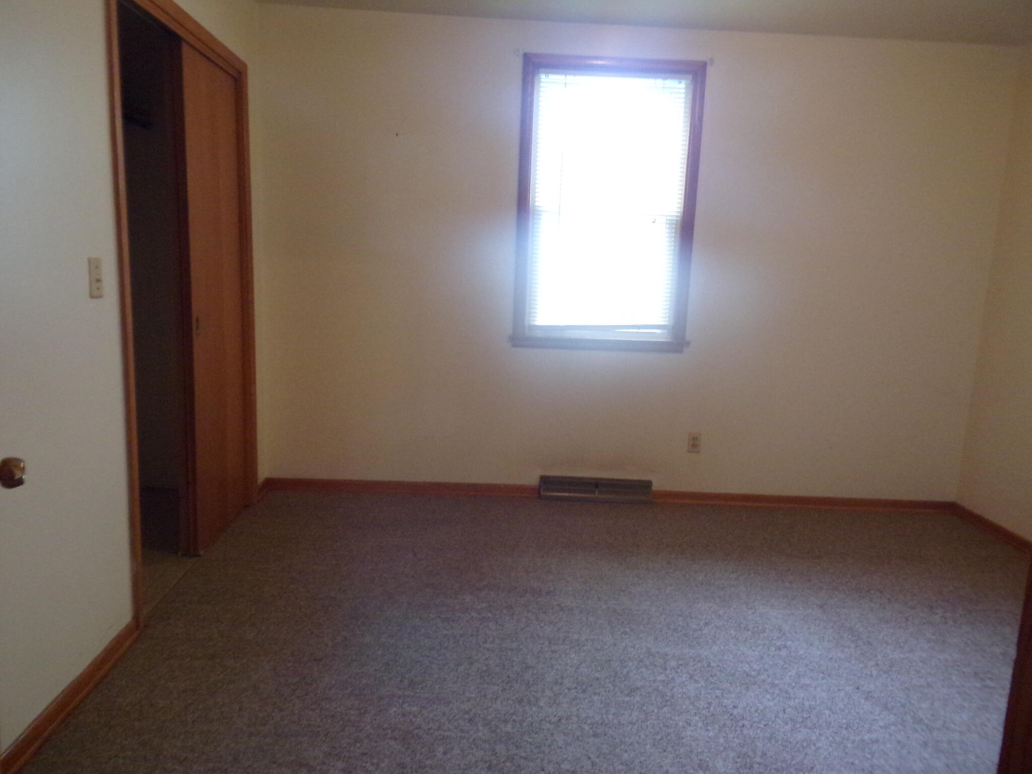 422 E 7th Ave