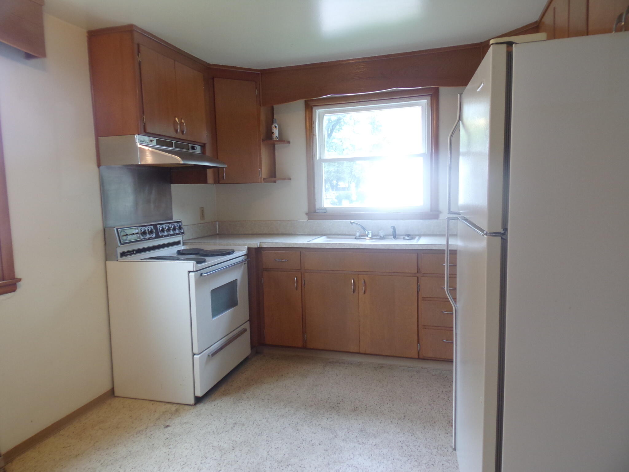 422 E 7th Ave