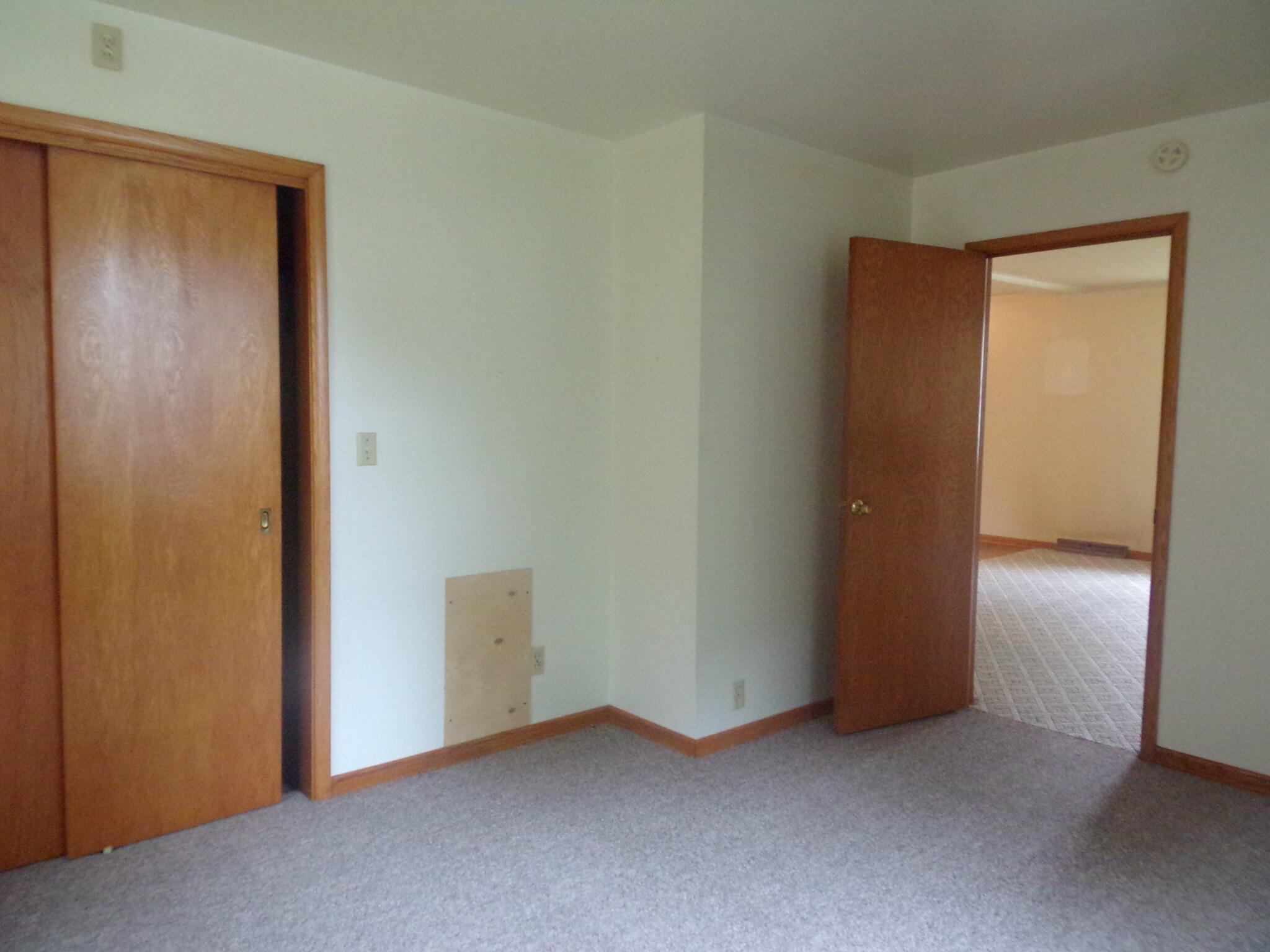 422 E 7th Ave