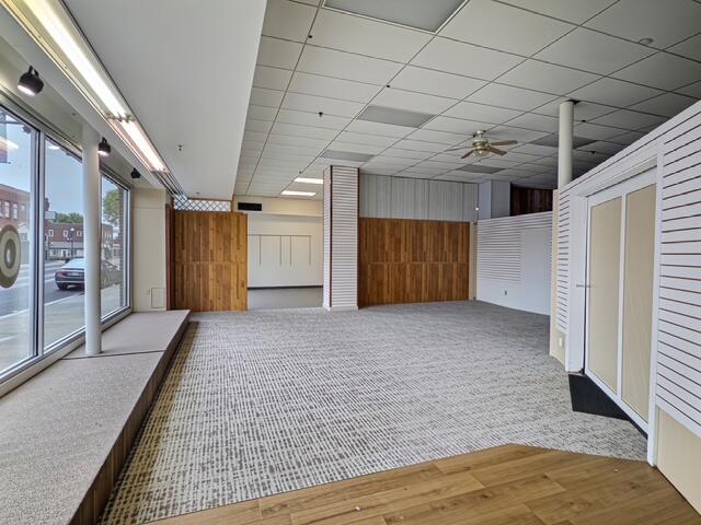 400 N Main St