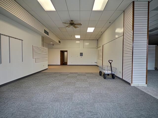 400 N Main St