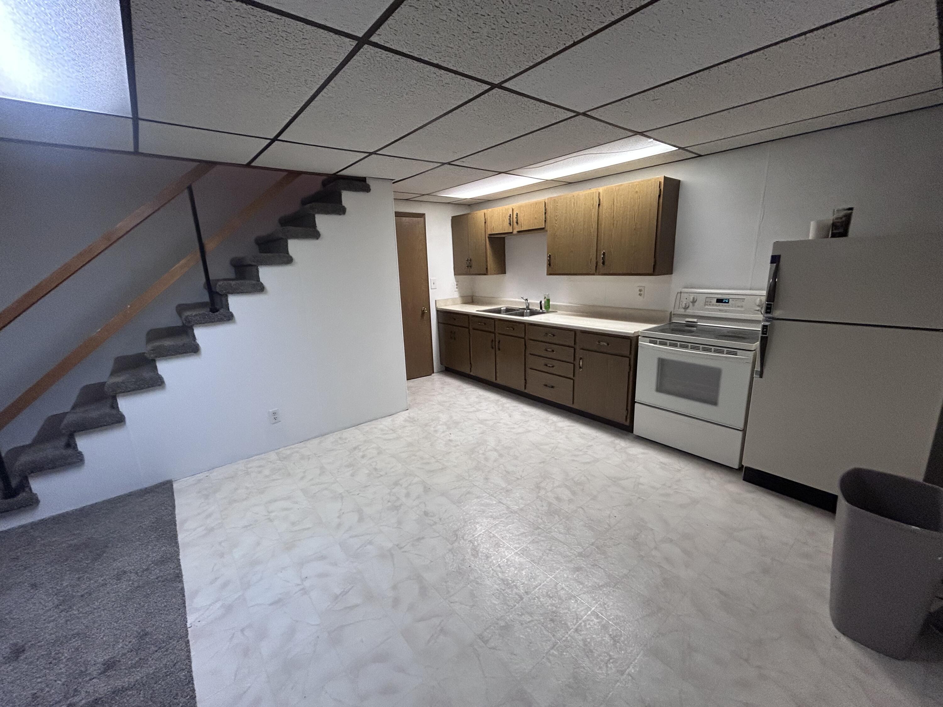 708 W Walnut St