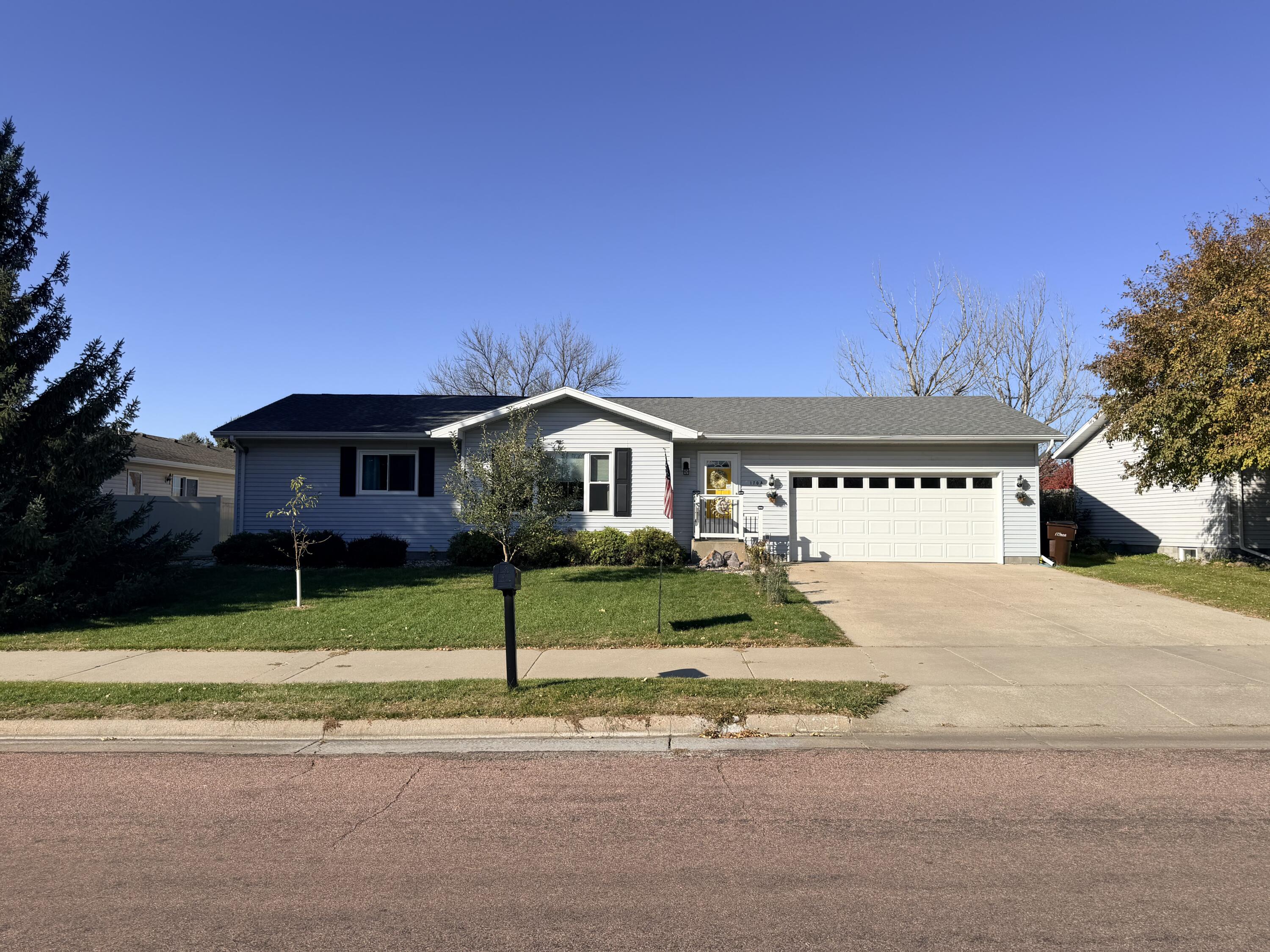 1705 N Minnesota St