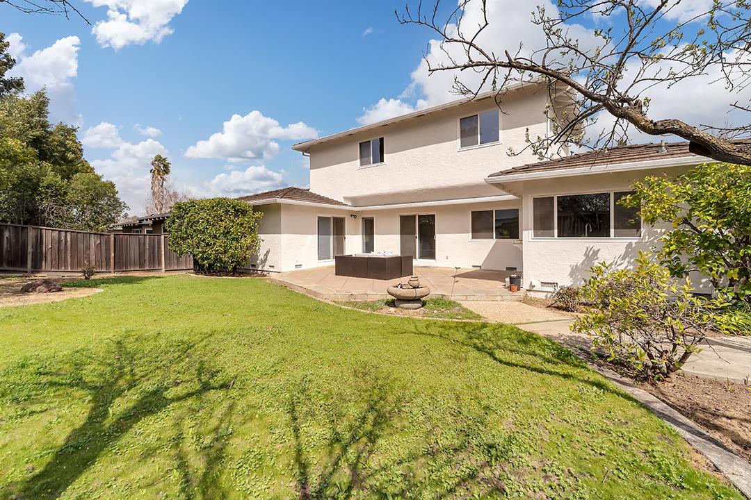 6697 Tannahill DR