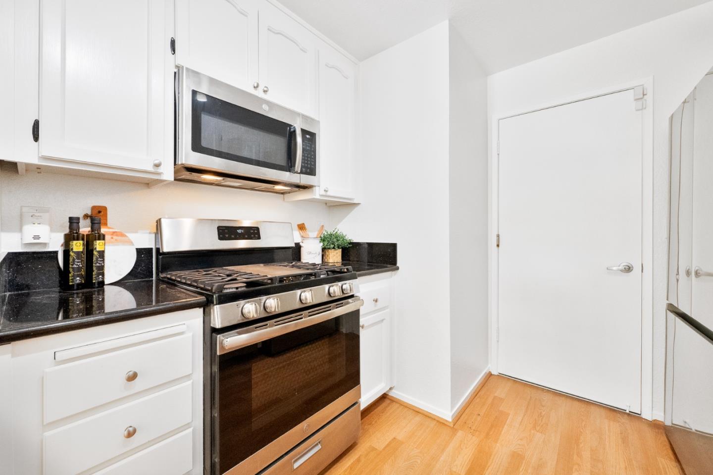 2030 Elm Leaf Court