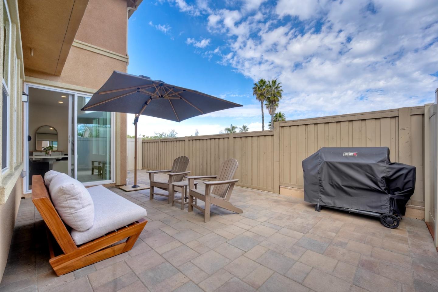 3072 Glenmore Street