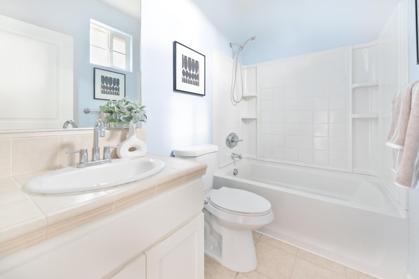 638 Almaden Walk Loop