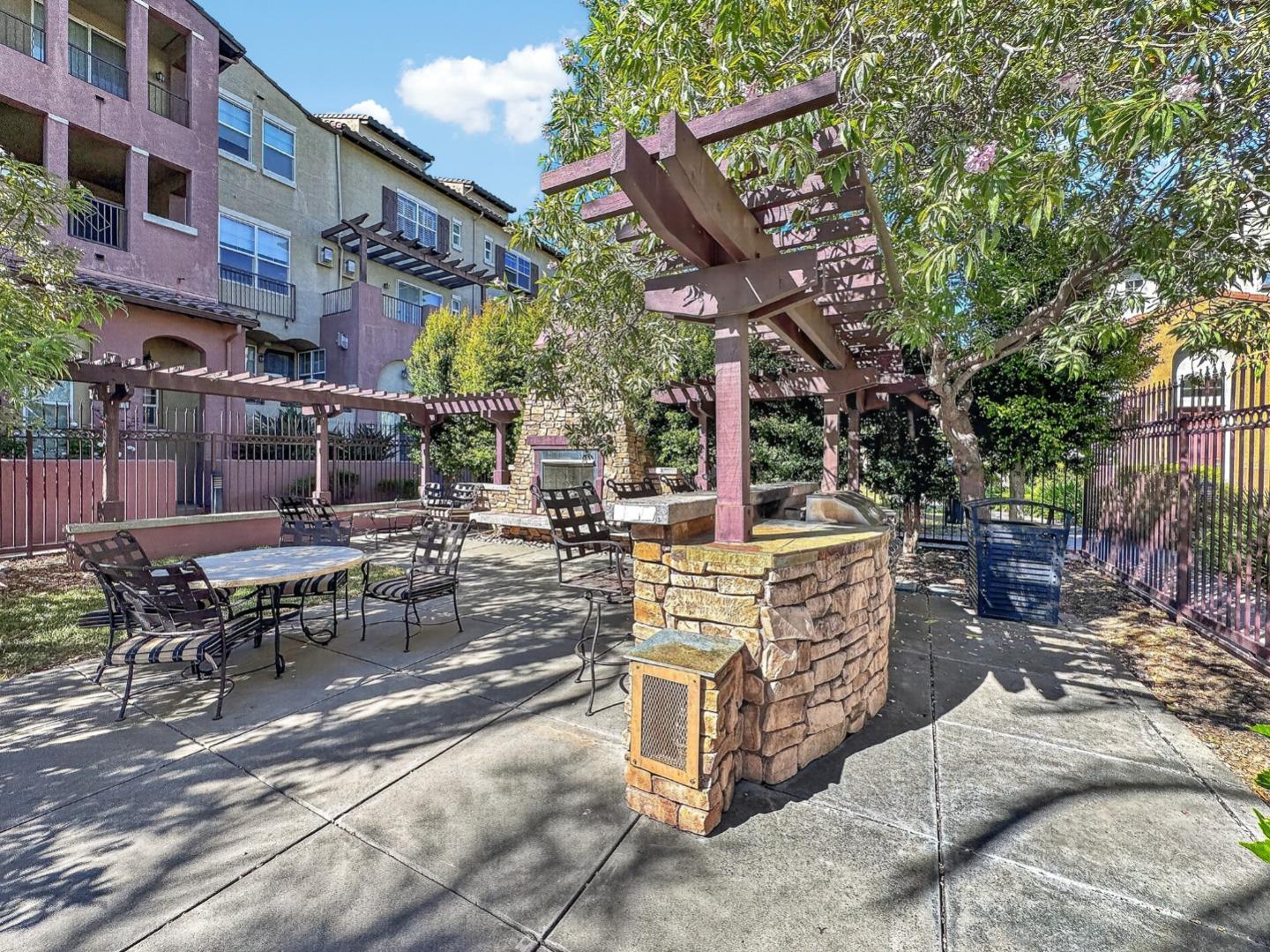 1188 McKay DR