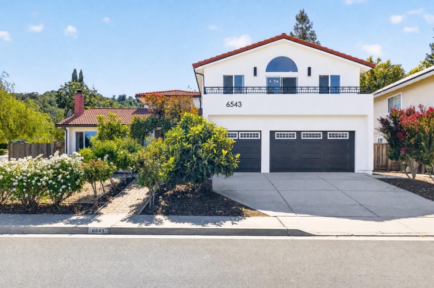 6543 Skyfarm DR